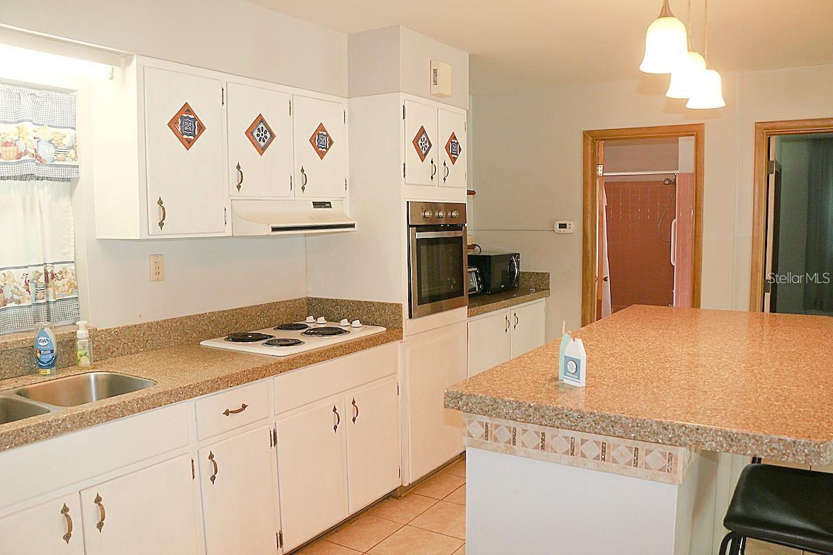 Image 3 of 10 For 1015 Cody Cove Road