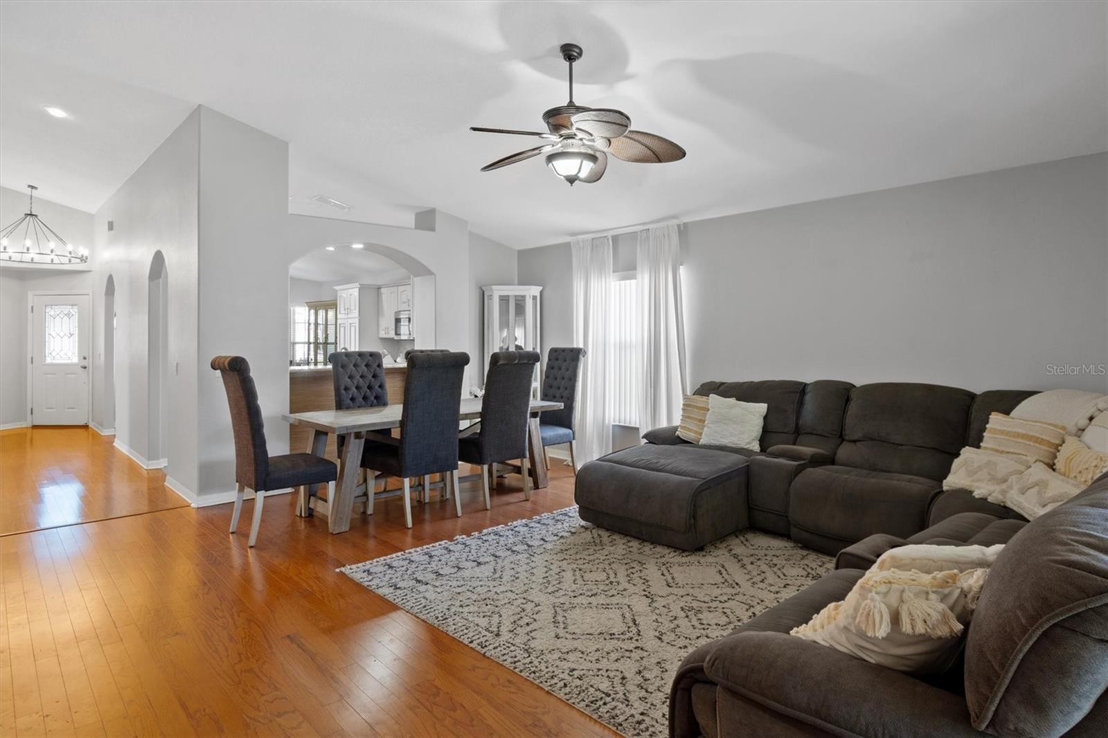 Image 13 of 53 For 3905 Osprey Pointe Circle