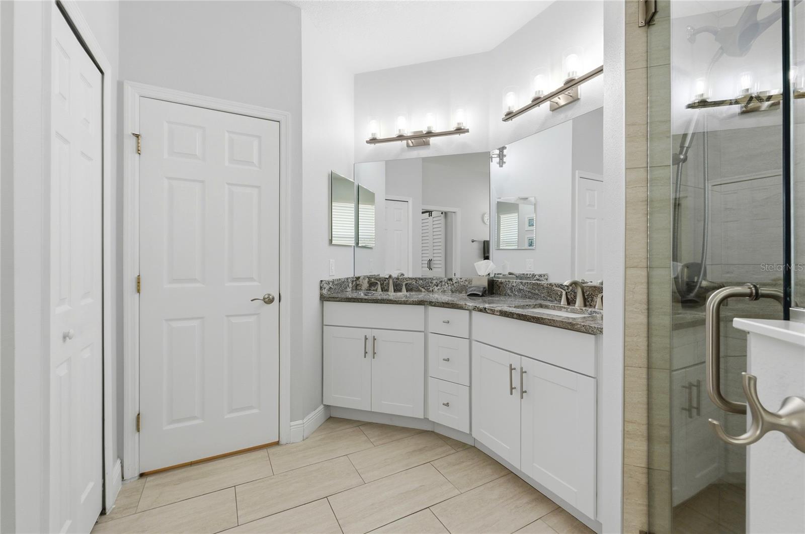 Image 33 of 53 For 554 Tupelo Circle