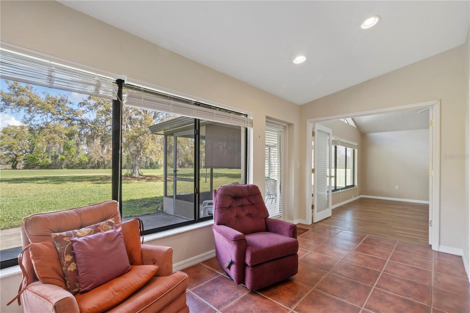 Image 18 of 72 For 2725 Clubhouse Drive