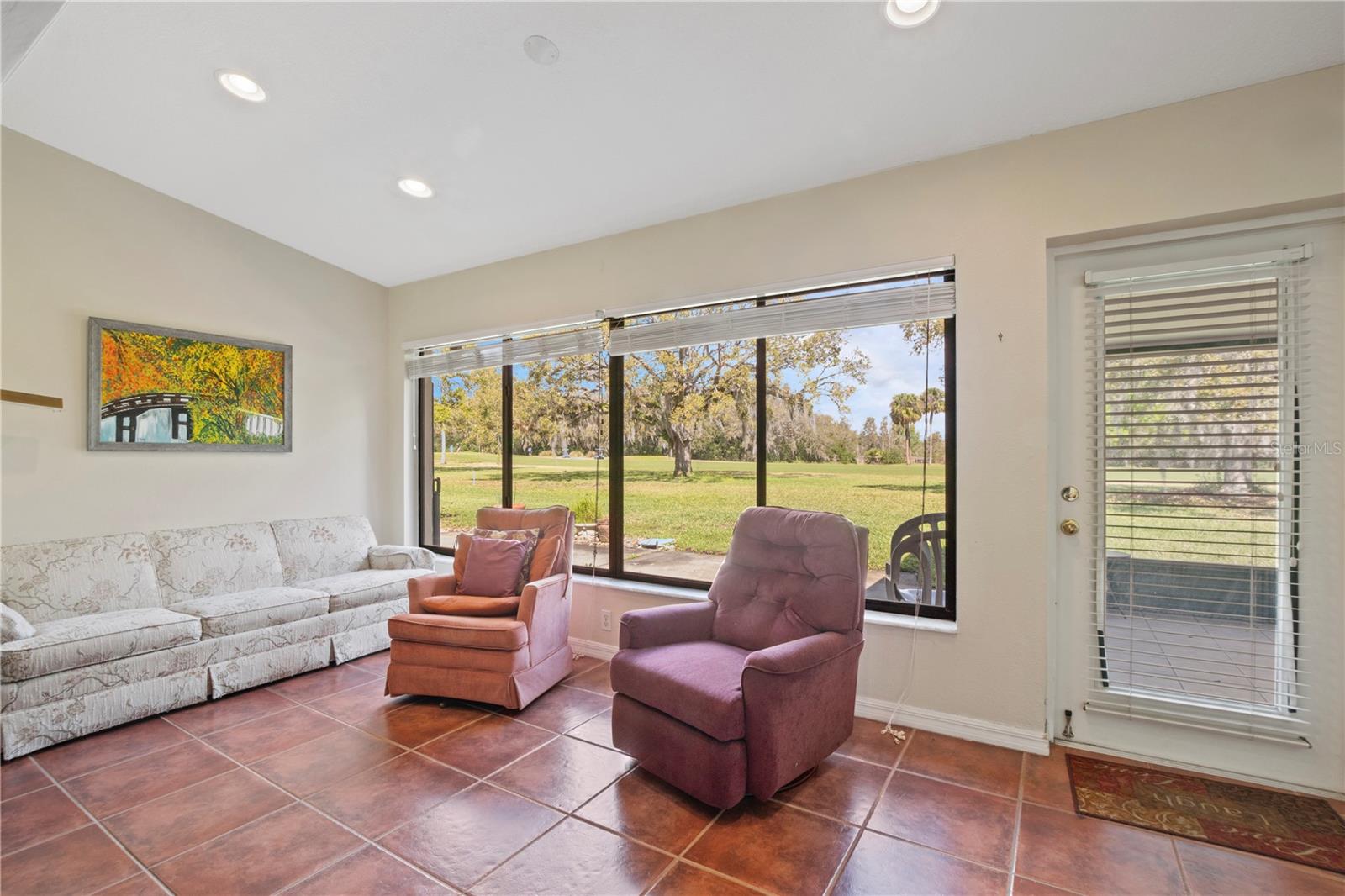 Image 19 of 72 For 2725 Clubhouse Drive