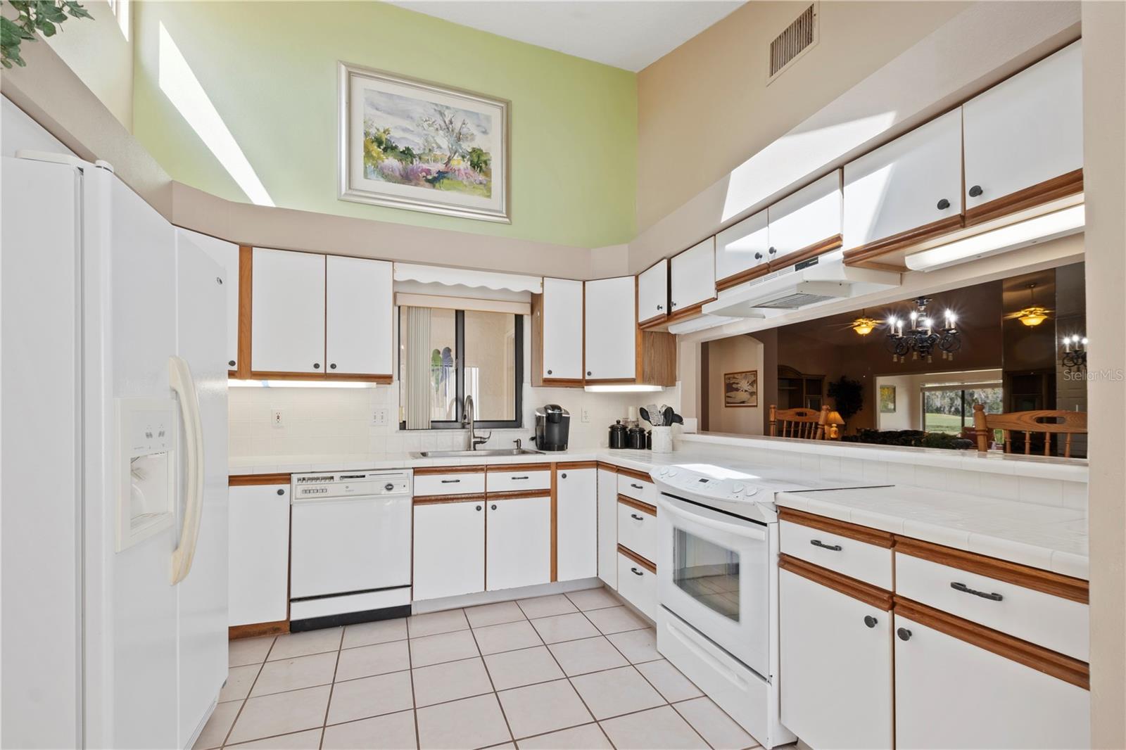 Image 24 of 72 For 2725 Clubhouse Drive