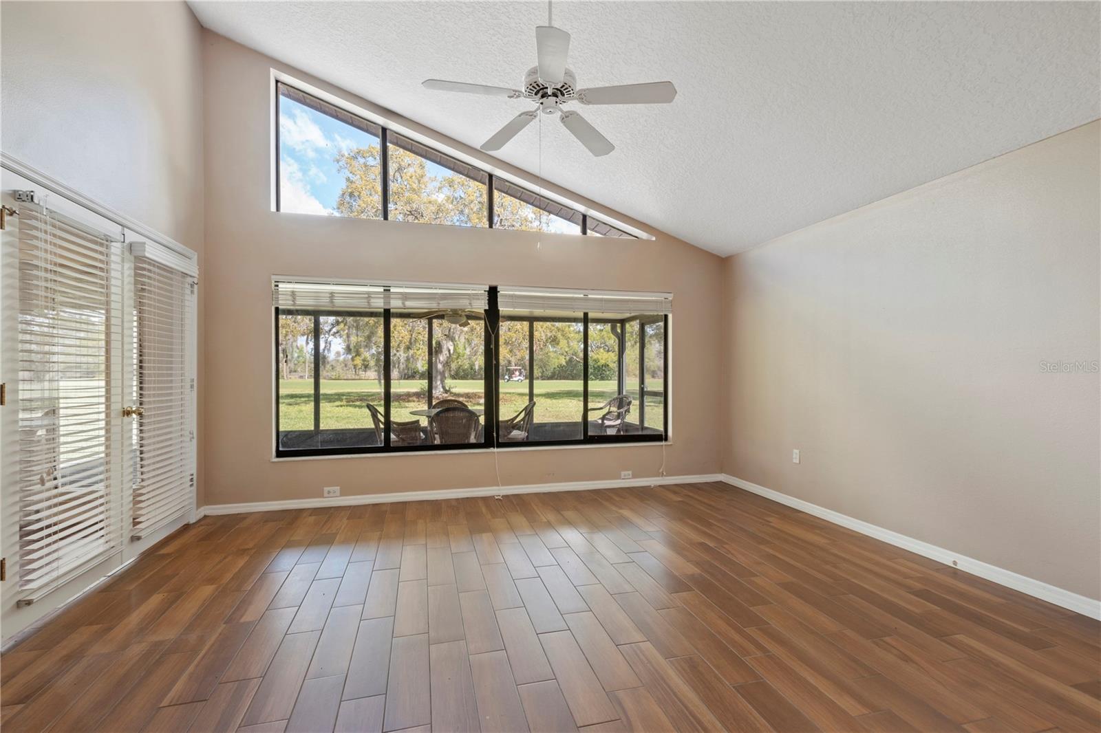 Image 33 of 72 For 2725 Clubhouse Drive