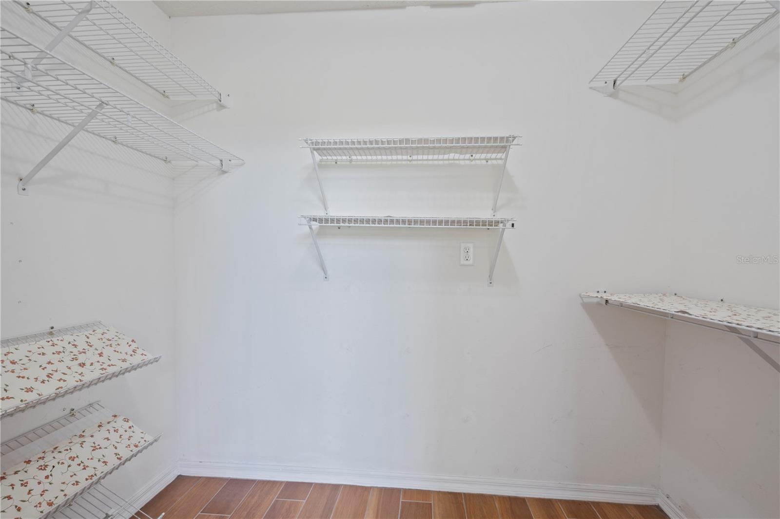 Image 37 of 72 For 2725 Clubhouse Drive