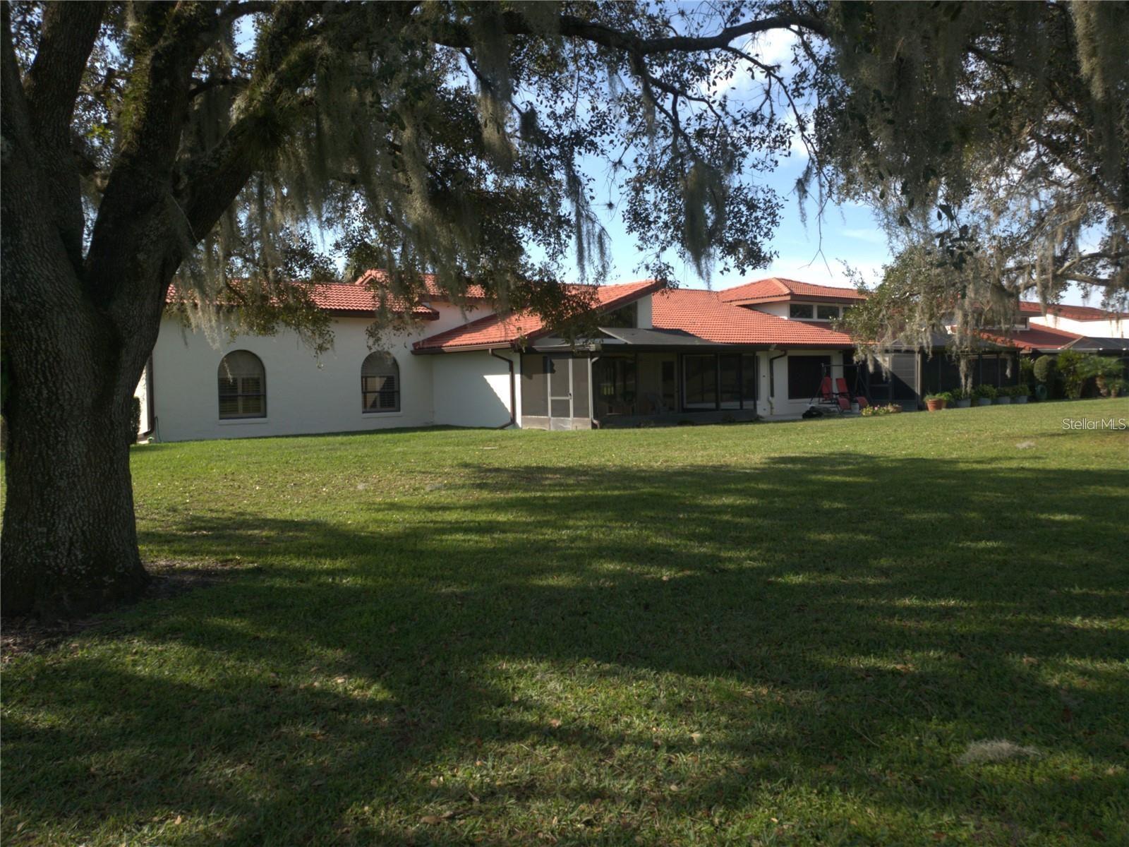Image 9 of 72 For 2725 Clubhouse Drive