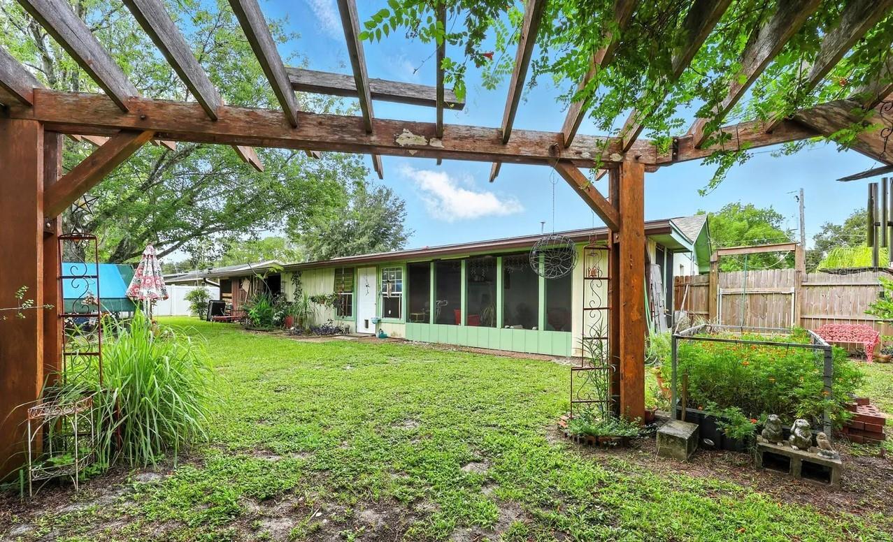 Image 19 of 30 For 708 Chapel Street