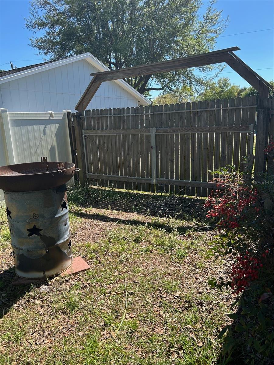 Image 25 of 30 For 708 Chapel Street