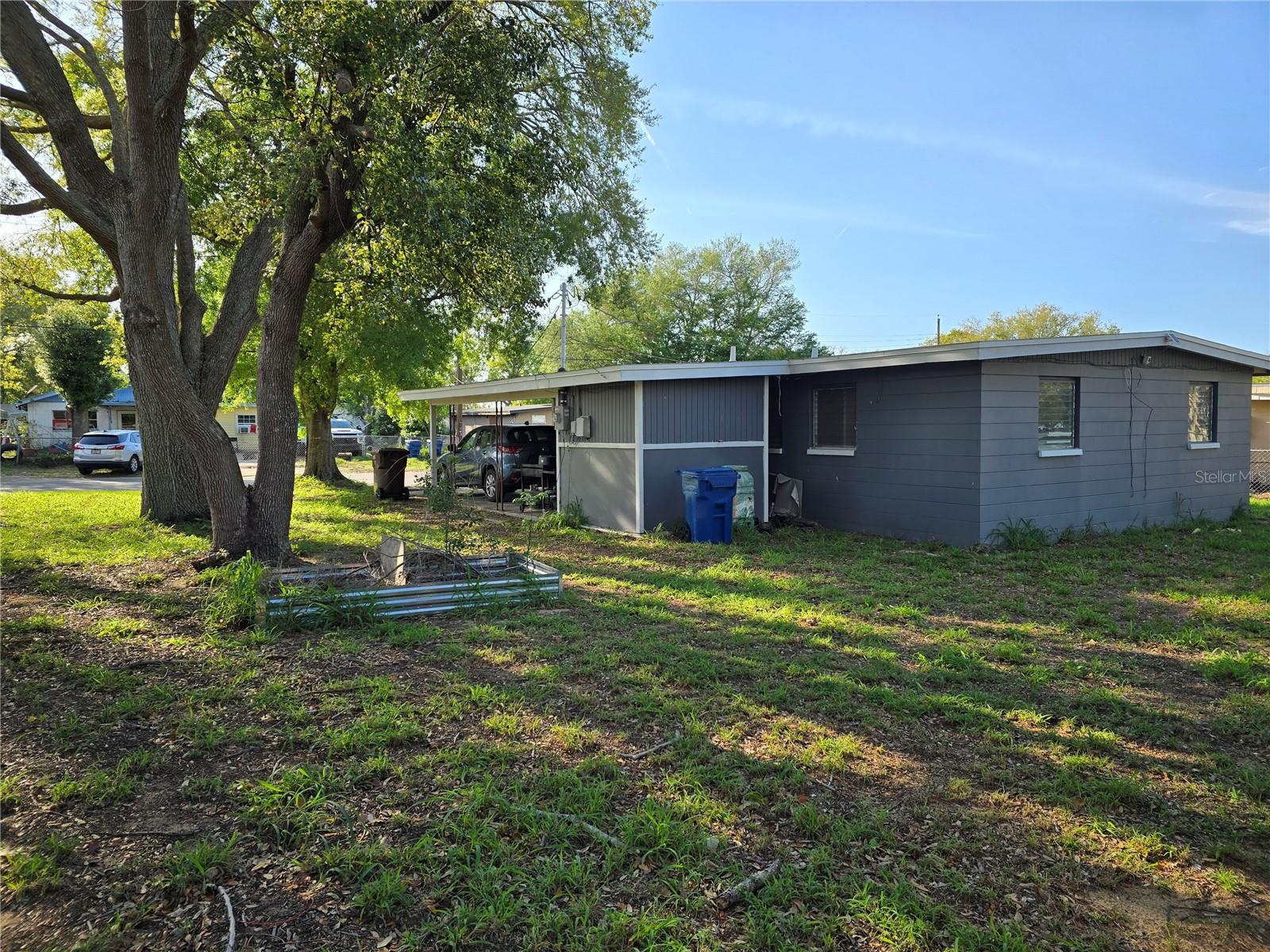 Image 17 of 43 For 216 Poinsettia Drive