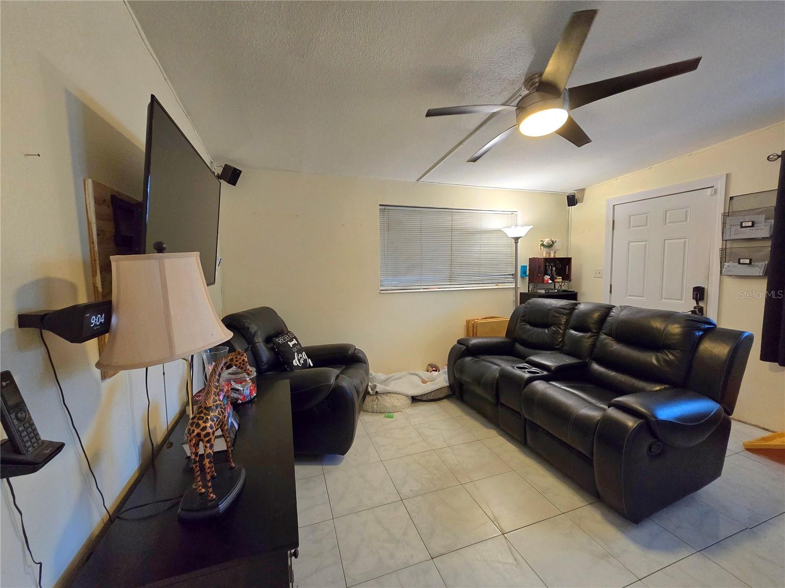 Image 22 of 43 For 216 Poinsettia Drive