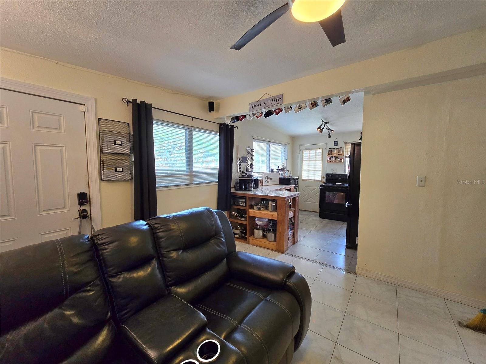 Image 25 of 43 For 216 Poinsettia Drive