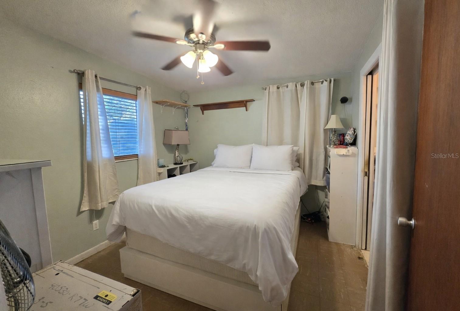 Image 32 of 43 For 216 Poinsettia Drive