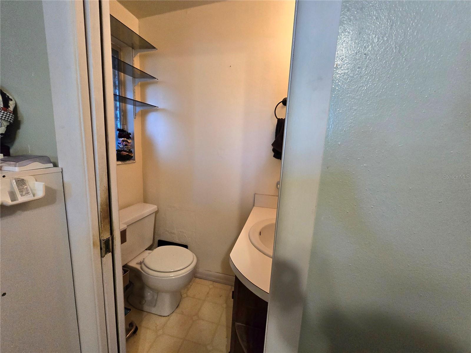 Image 34 of 43 For 216 Poinsettia Drive