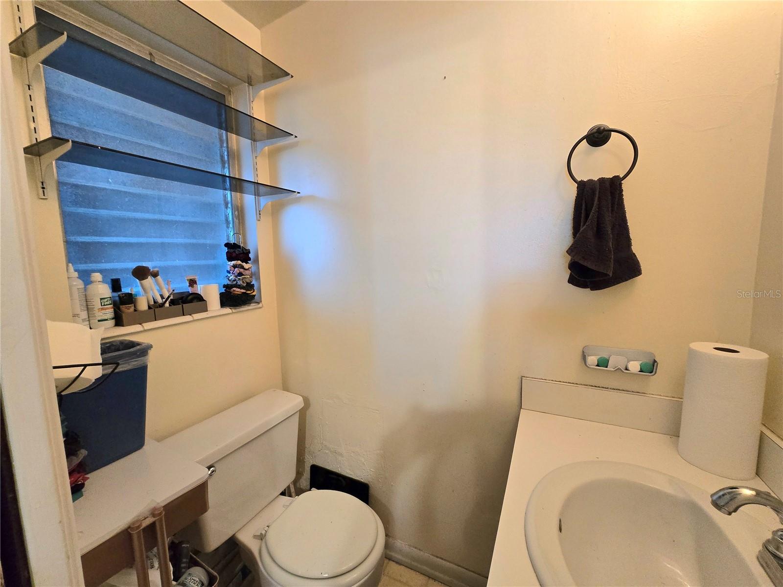 Image 36 of 43 For 216 Poinsettia Drive