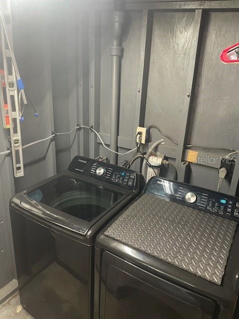 Image 40 of 43 For 216 Poinsettia Drive