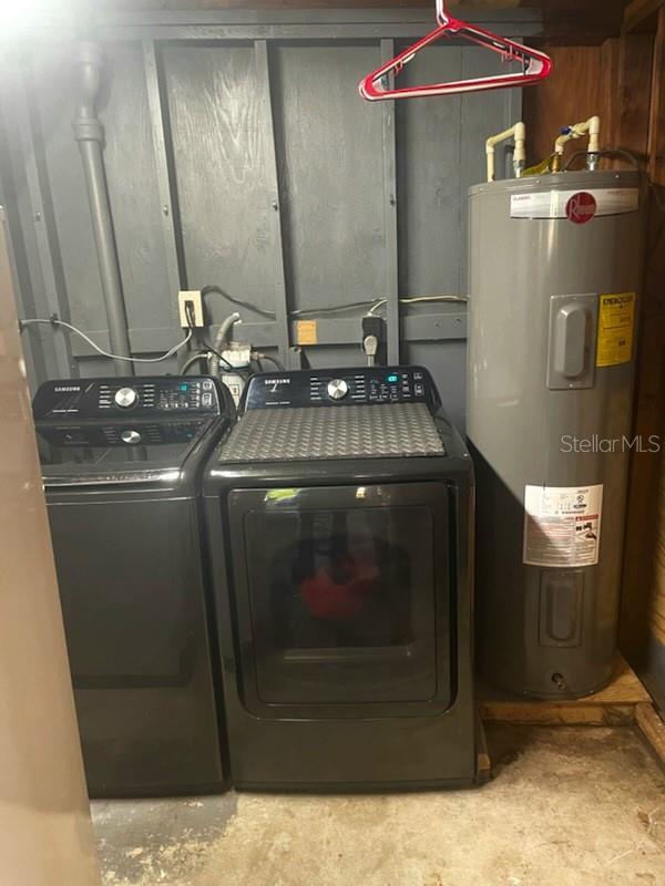 Image 41 of 43 For 216 Poinsettia Drive