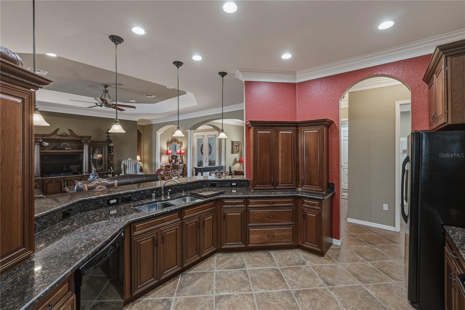 Image 21 of 100 For 5365 Hogan Lane