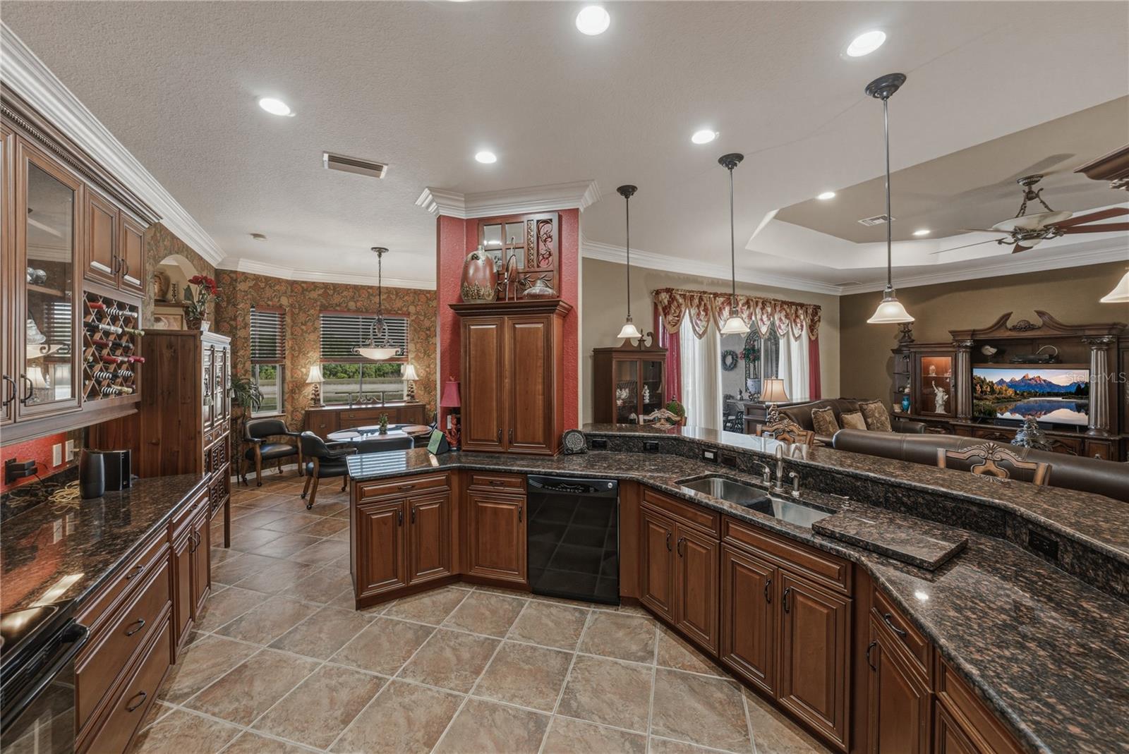 Image 23 of 100 For 5365 Hogan Lane