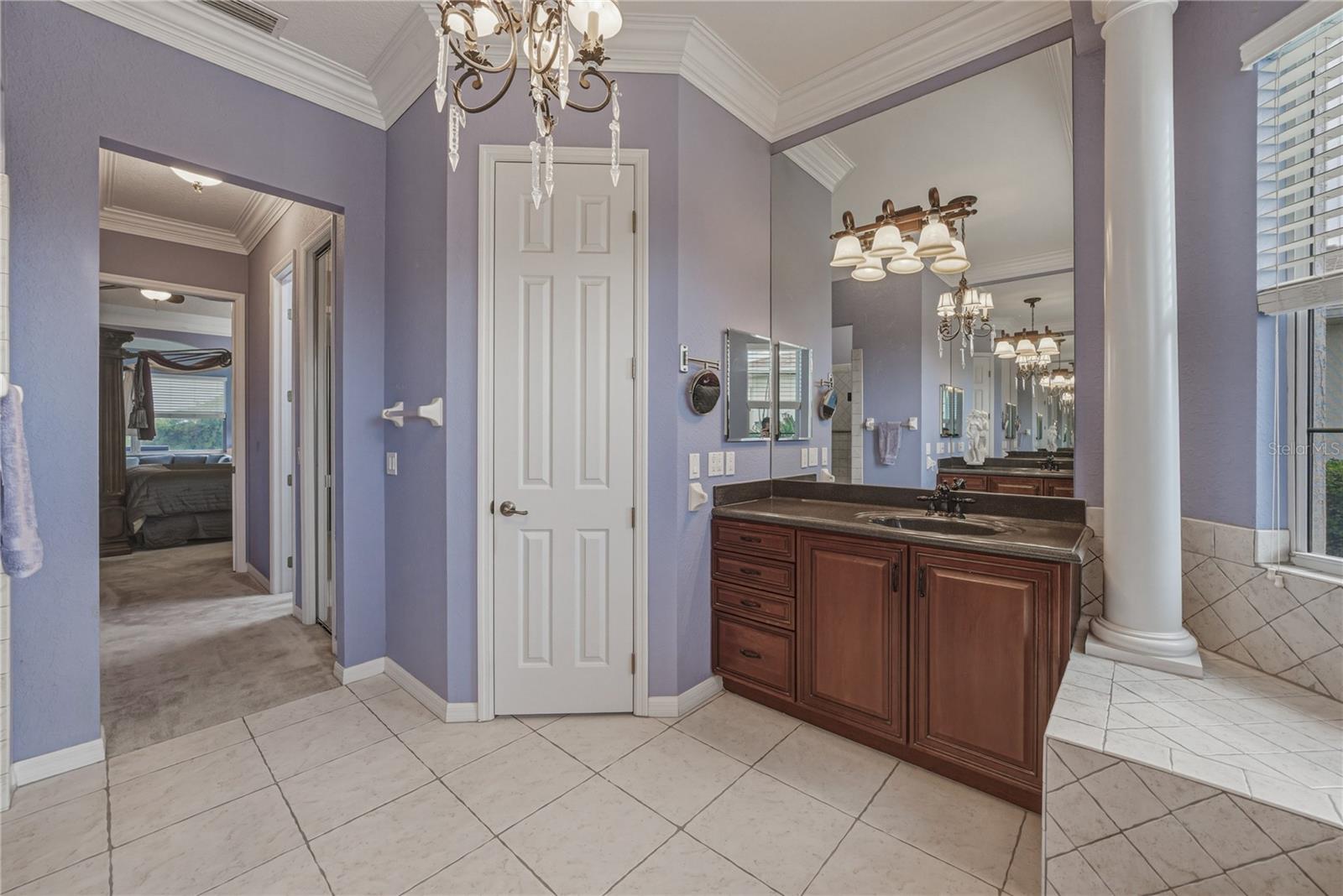 Image 39 of 100 For 5365 Hogan Lane