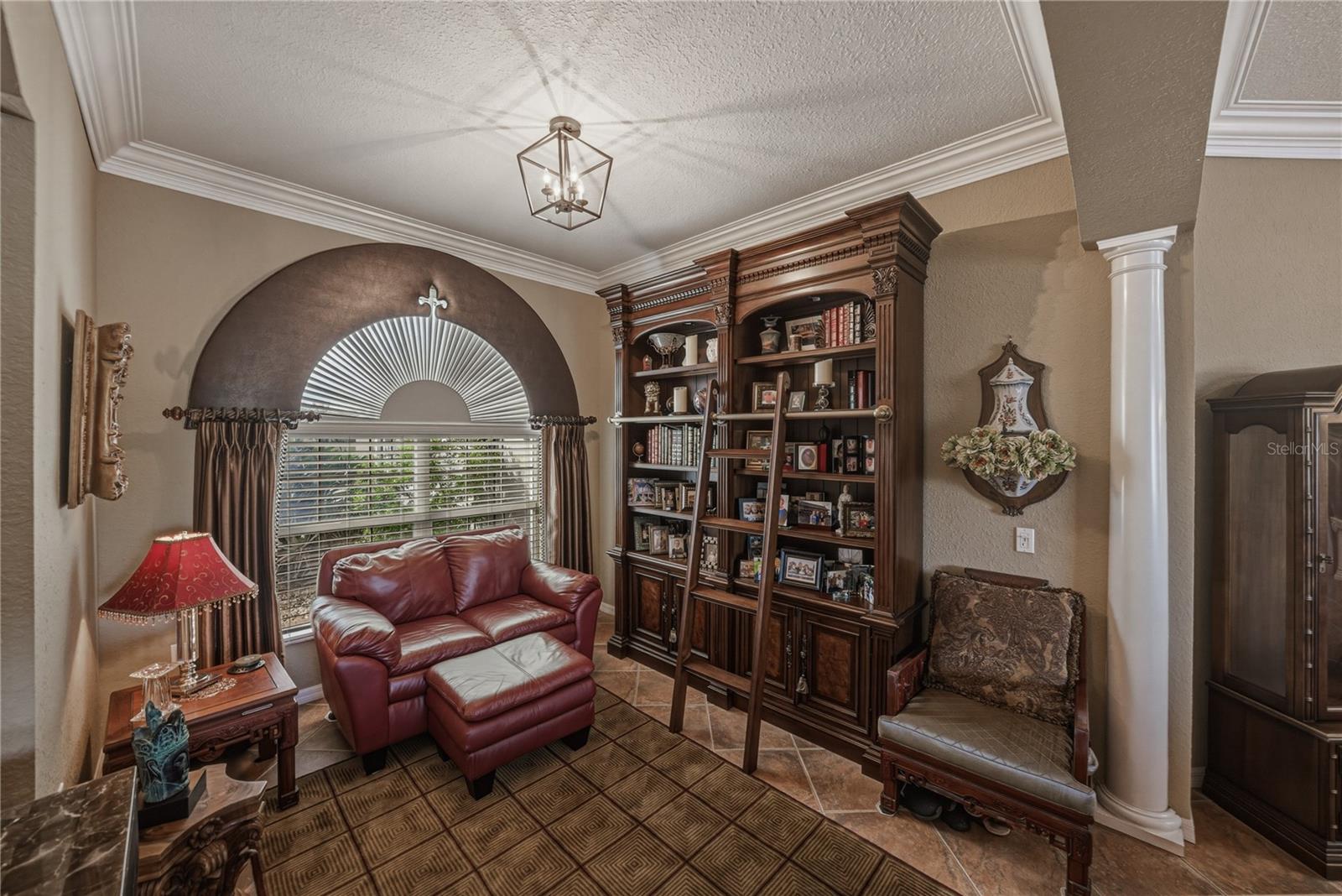 Image 8 of 100 For 5365 Hogan Lane