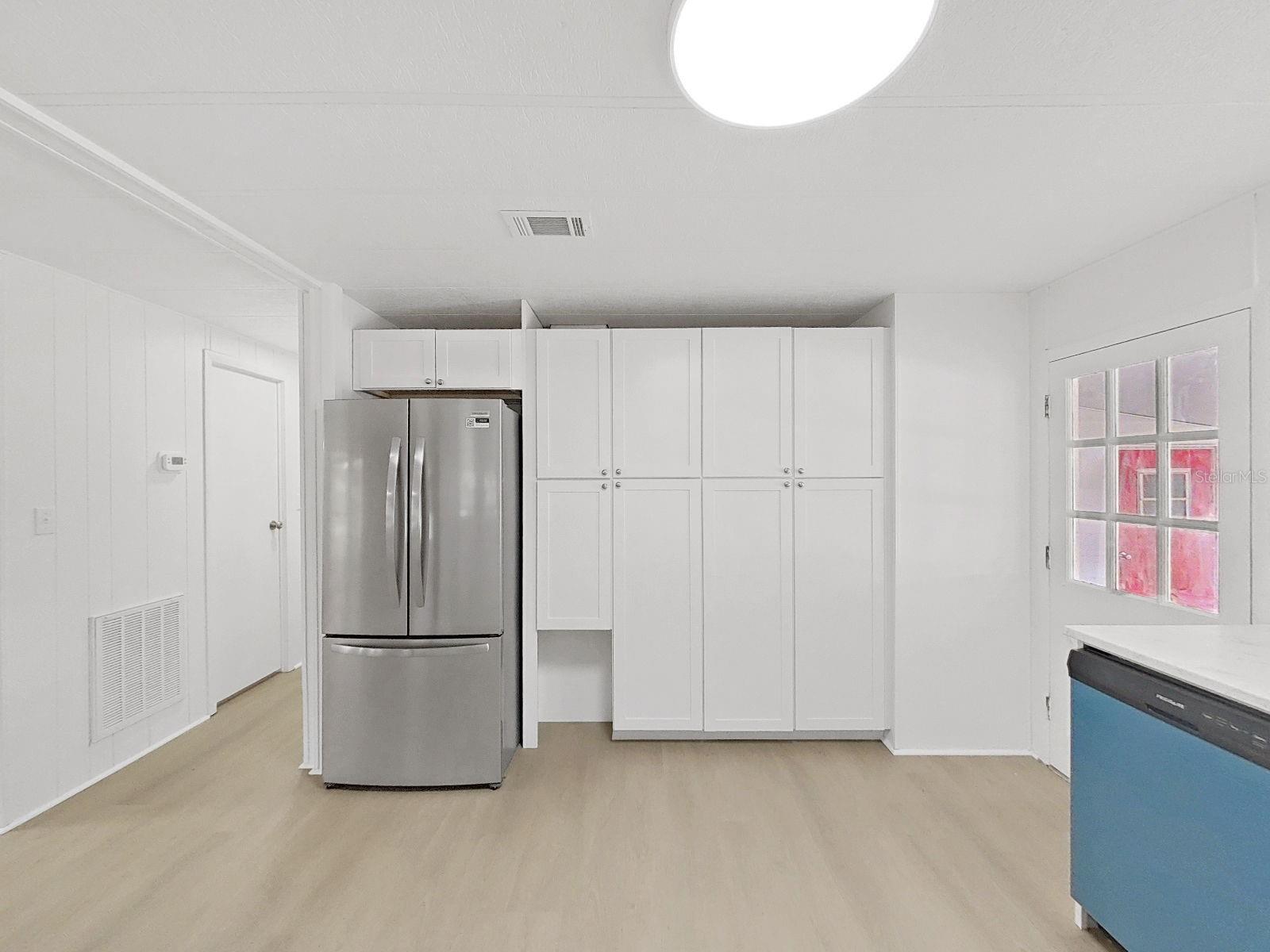 Image 13 of 39 For 4925 Foxwood Lake Dr