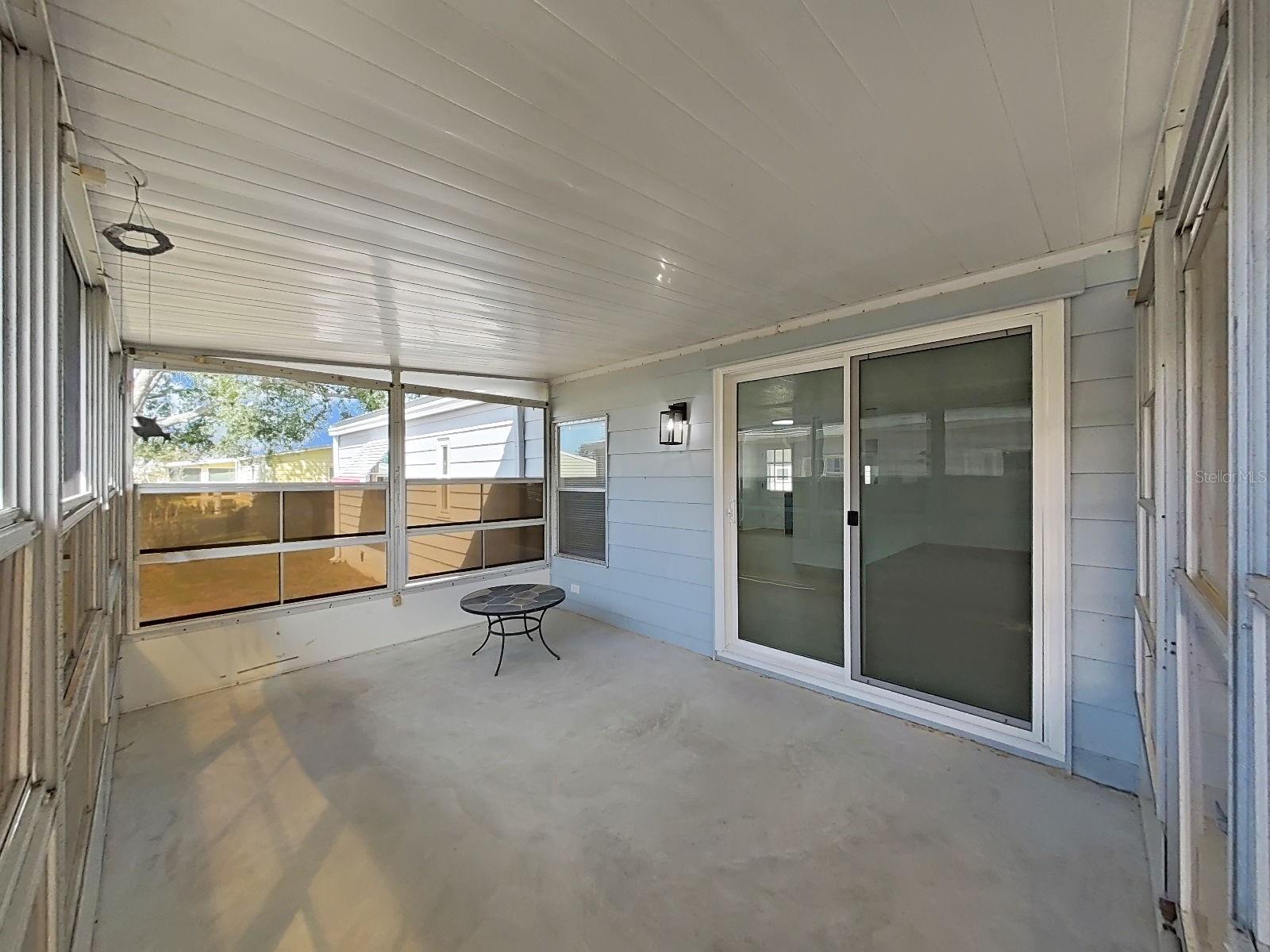 Image 31 of 39 For 4925 Foxwood Lake Dr