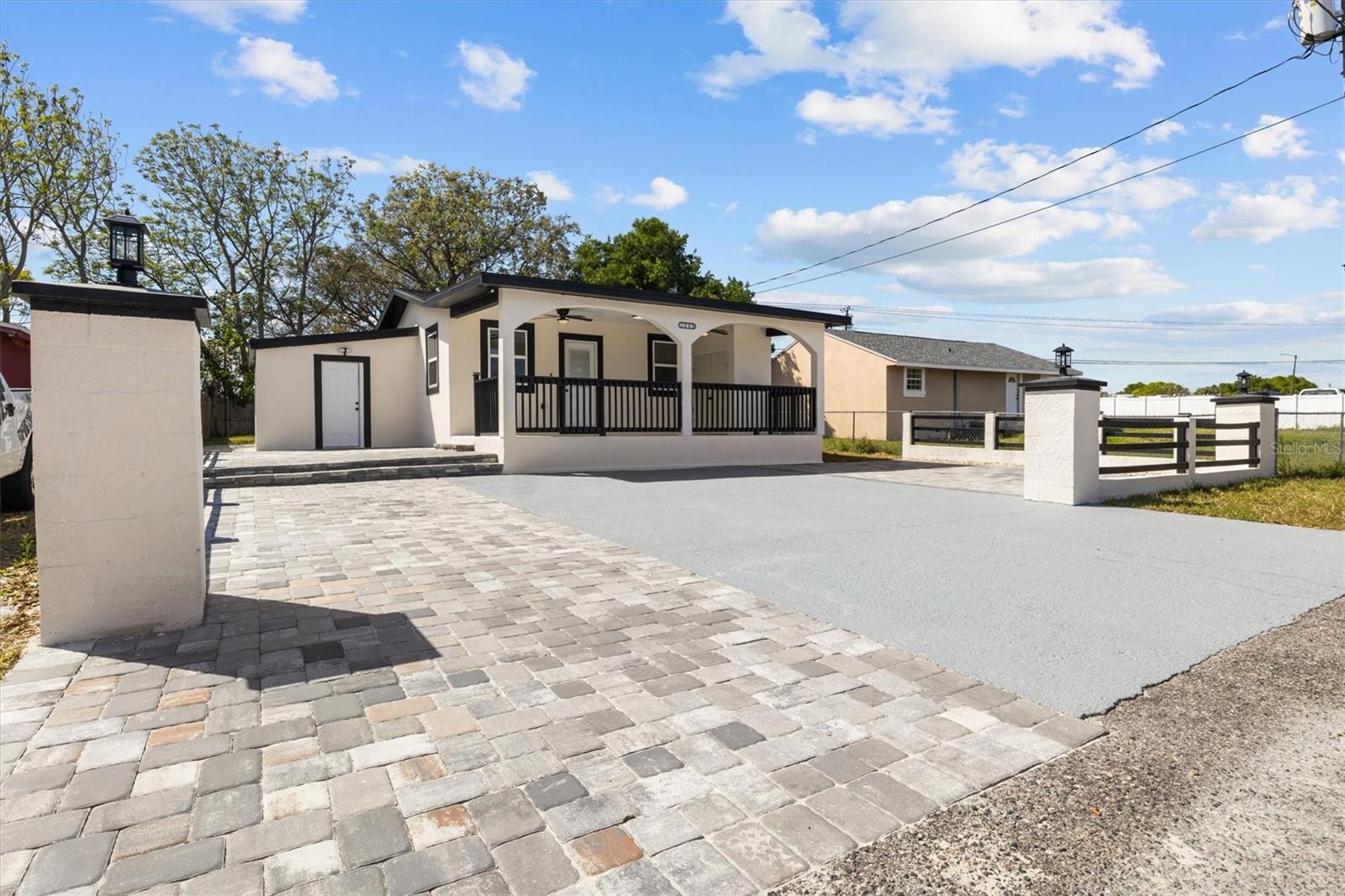 Image 7 of 33 For 2000 19th Street