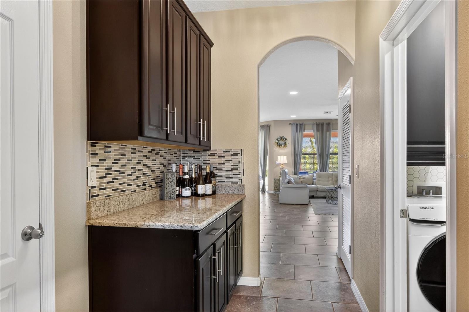 Image 14 of 60 For 132 Broad Street