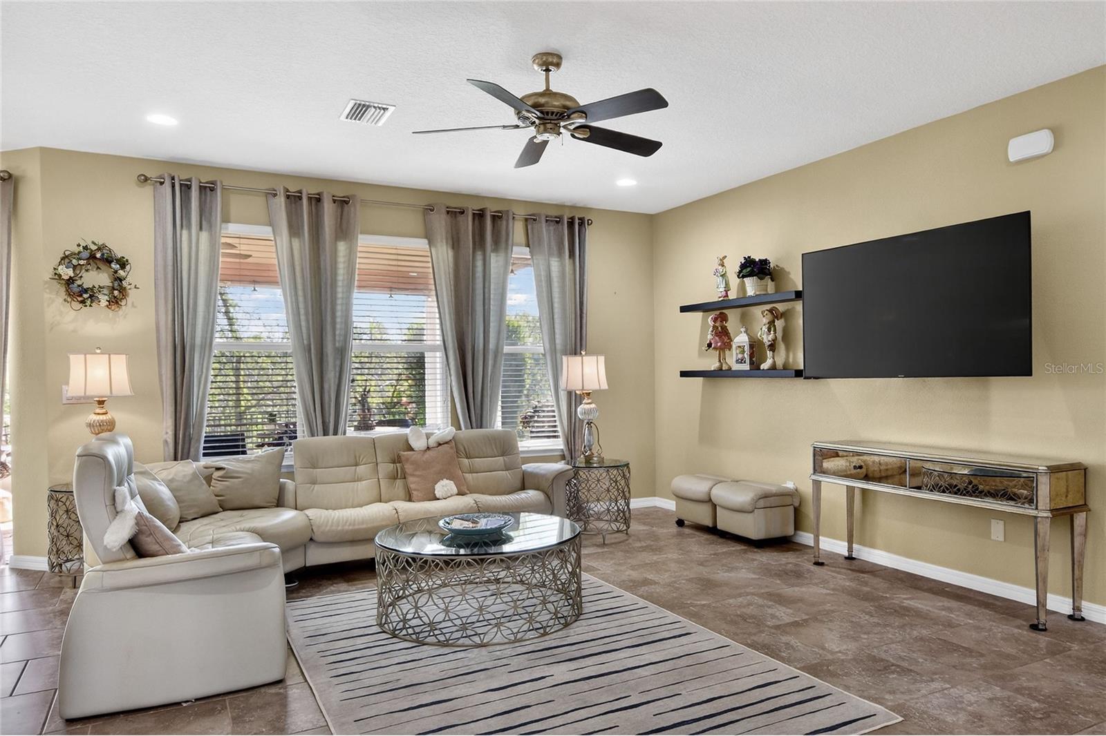 Image 16 of 60 For 132 Broad Street