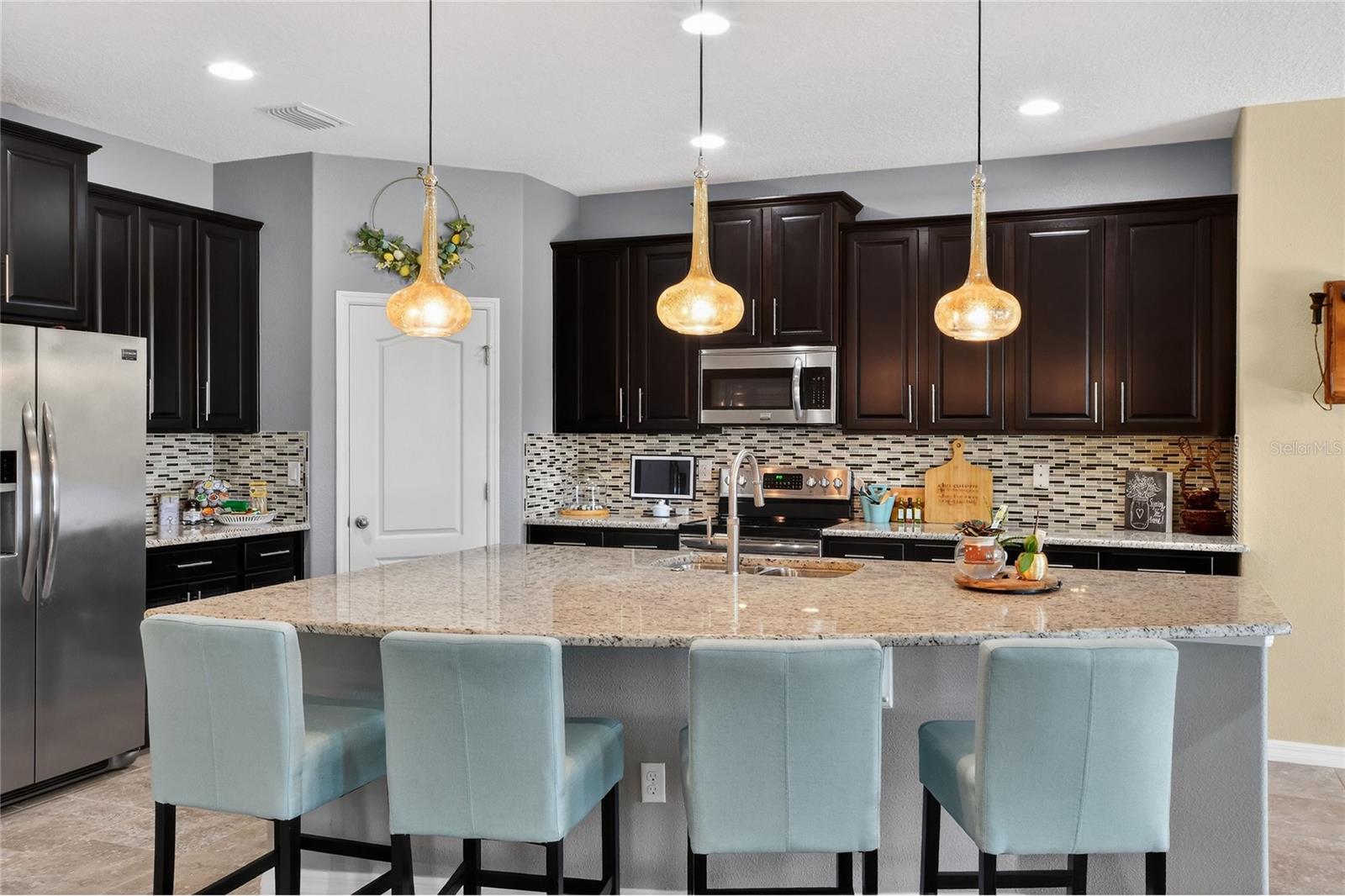 Image 19 of 60 For 132 Broad Street