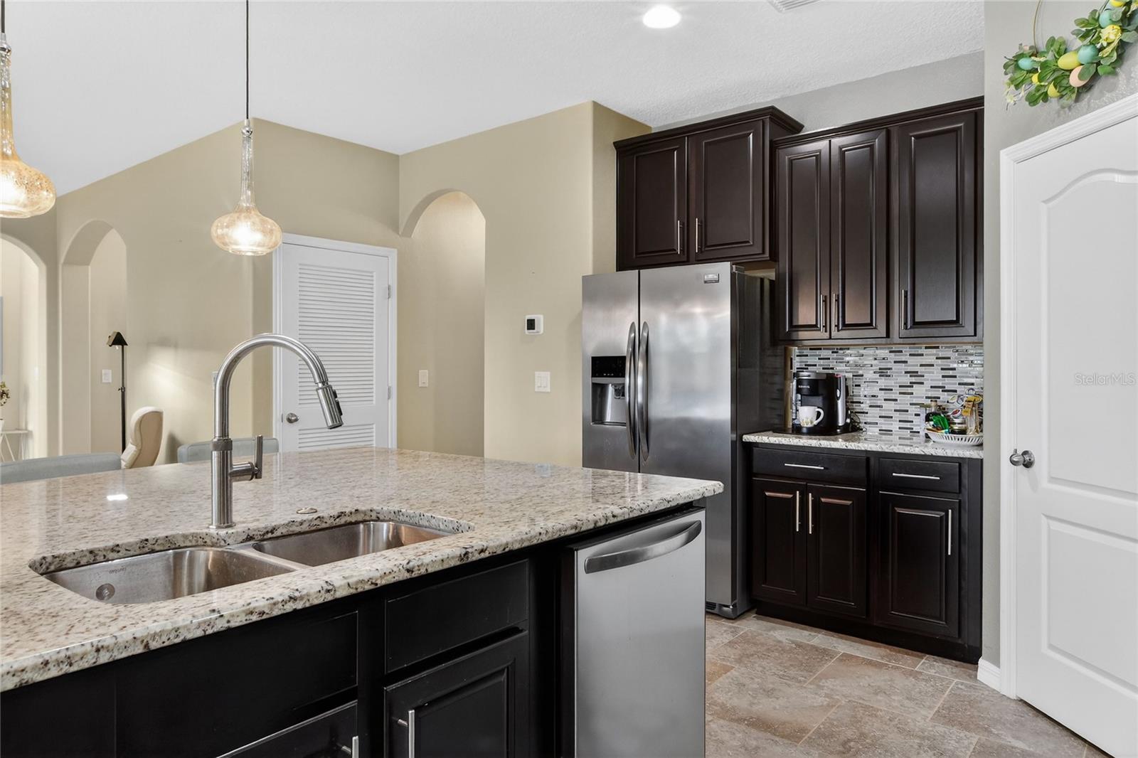 Image 23 of 60 For 132 Broad Street