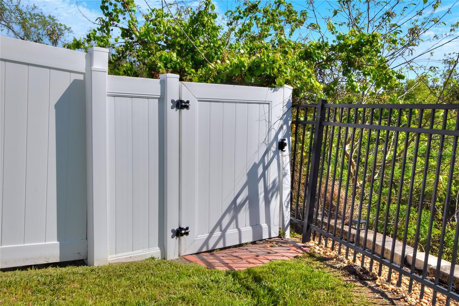 Image 53 of 60 For 132 Broad Street