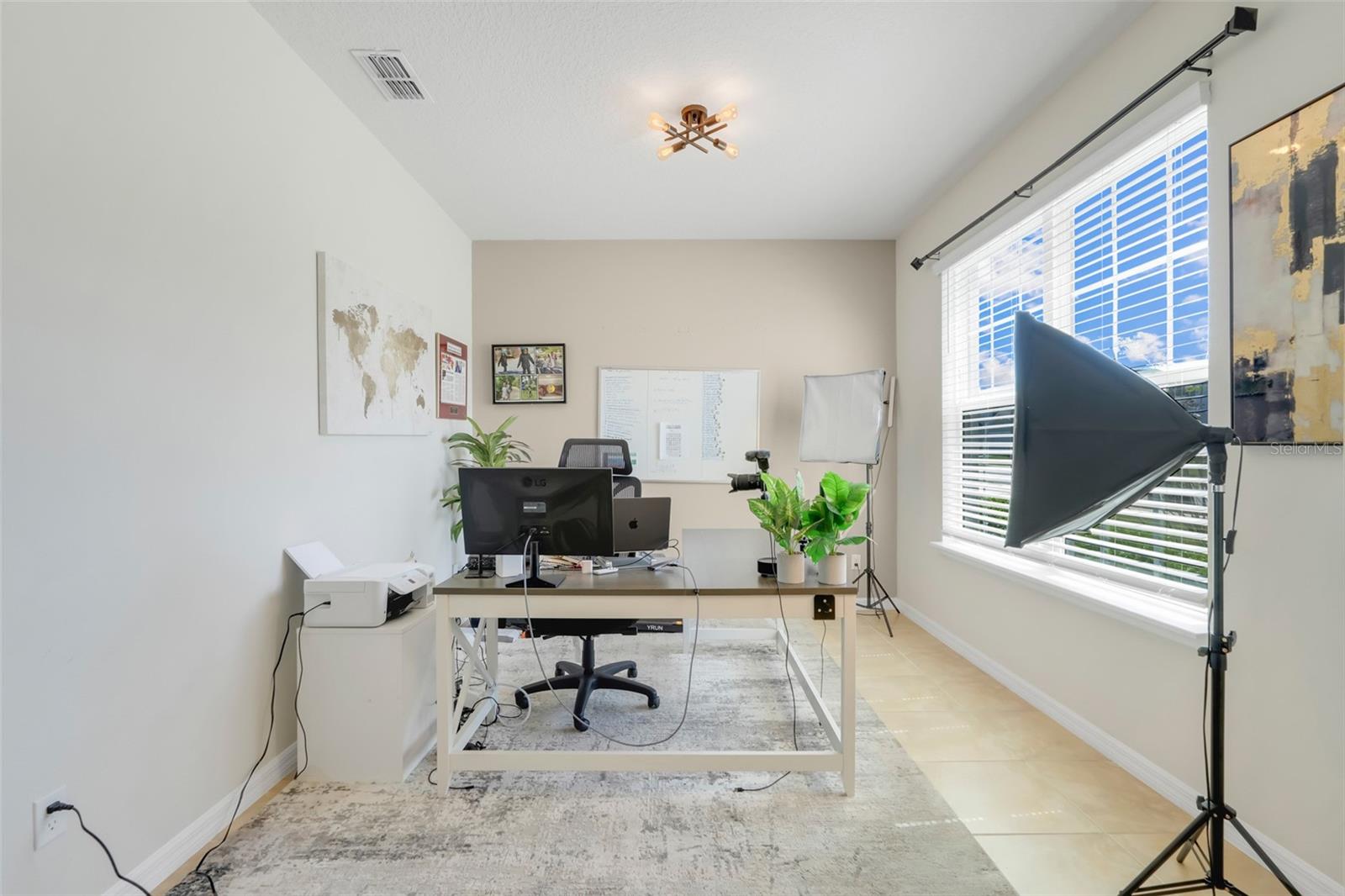 Image 7 of 46 For 2611 Hilltop Loop