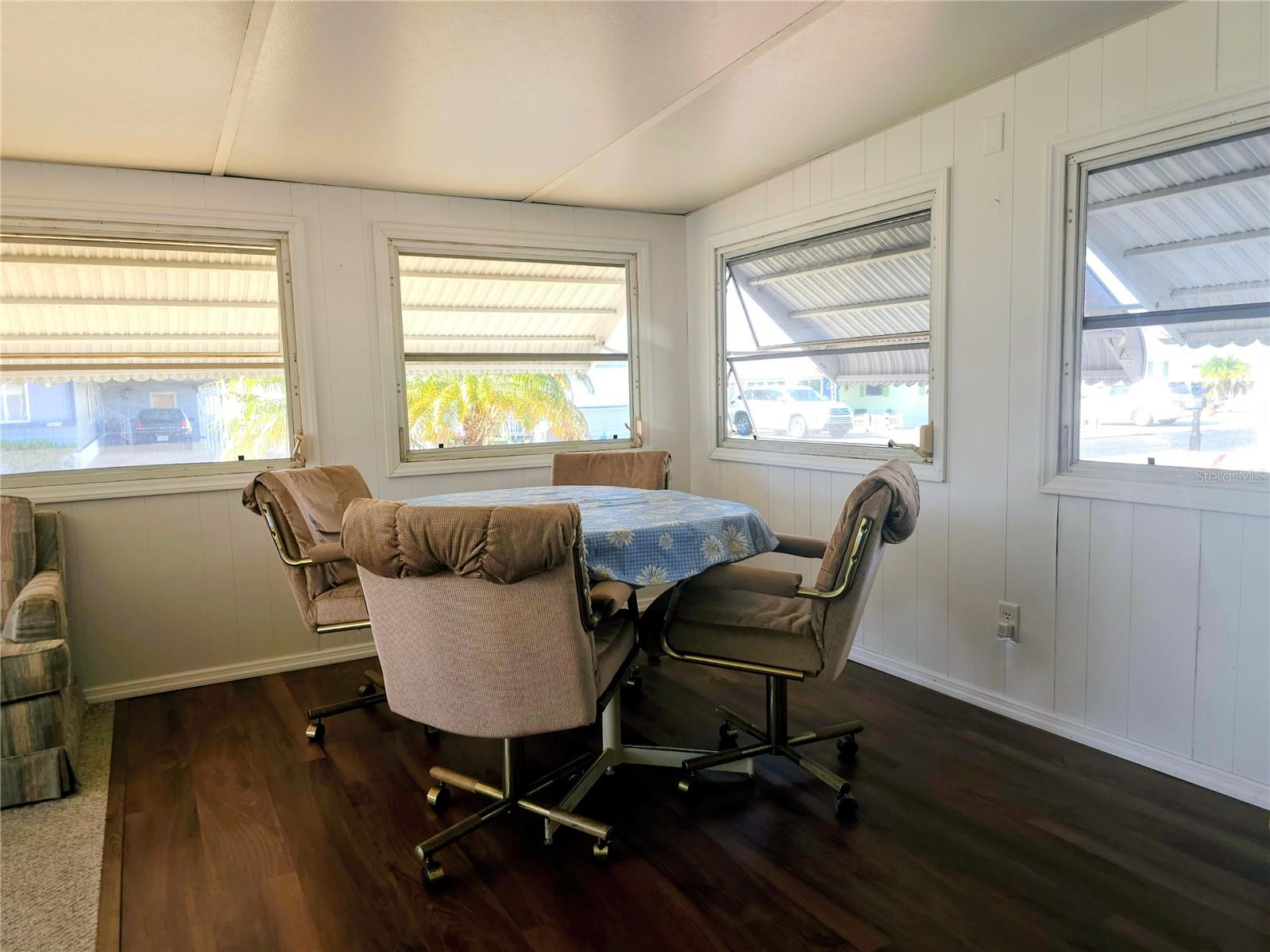 Image 22 of 32 For 2910 San Francisco Lane