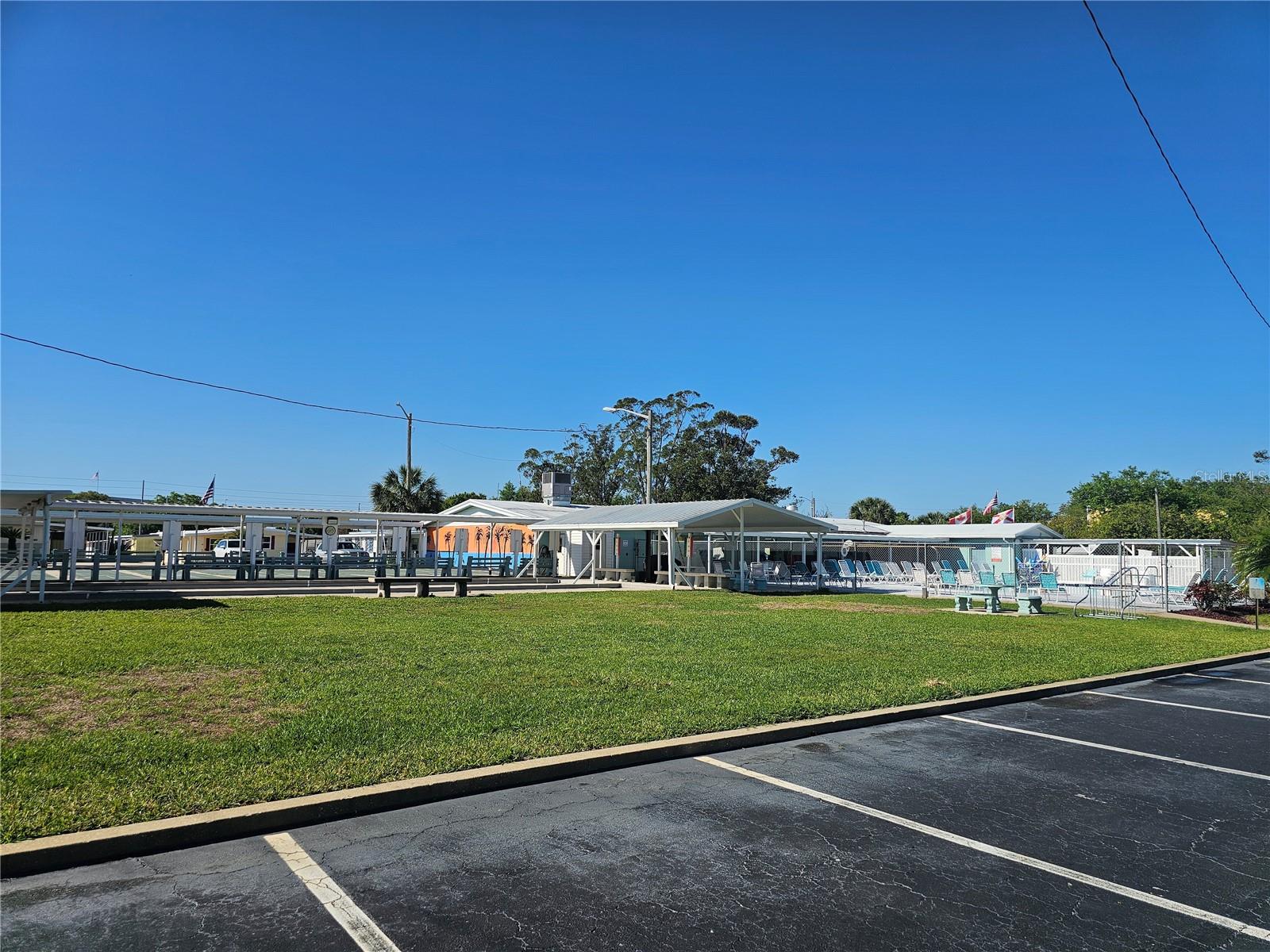 Image 28 of 32 For 2910 San Francisco Lane