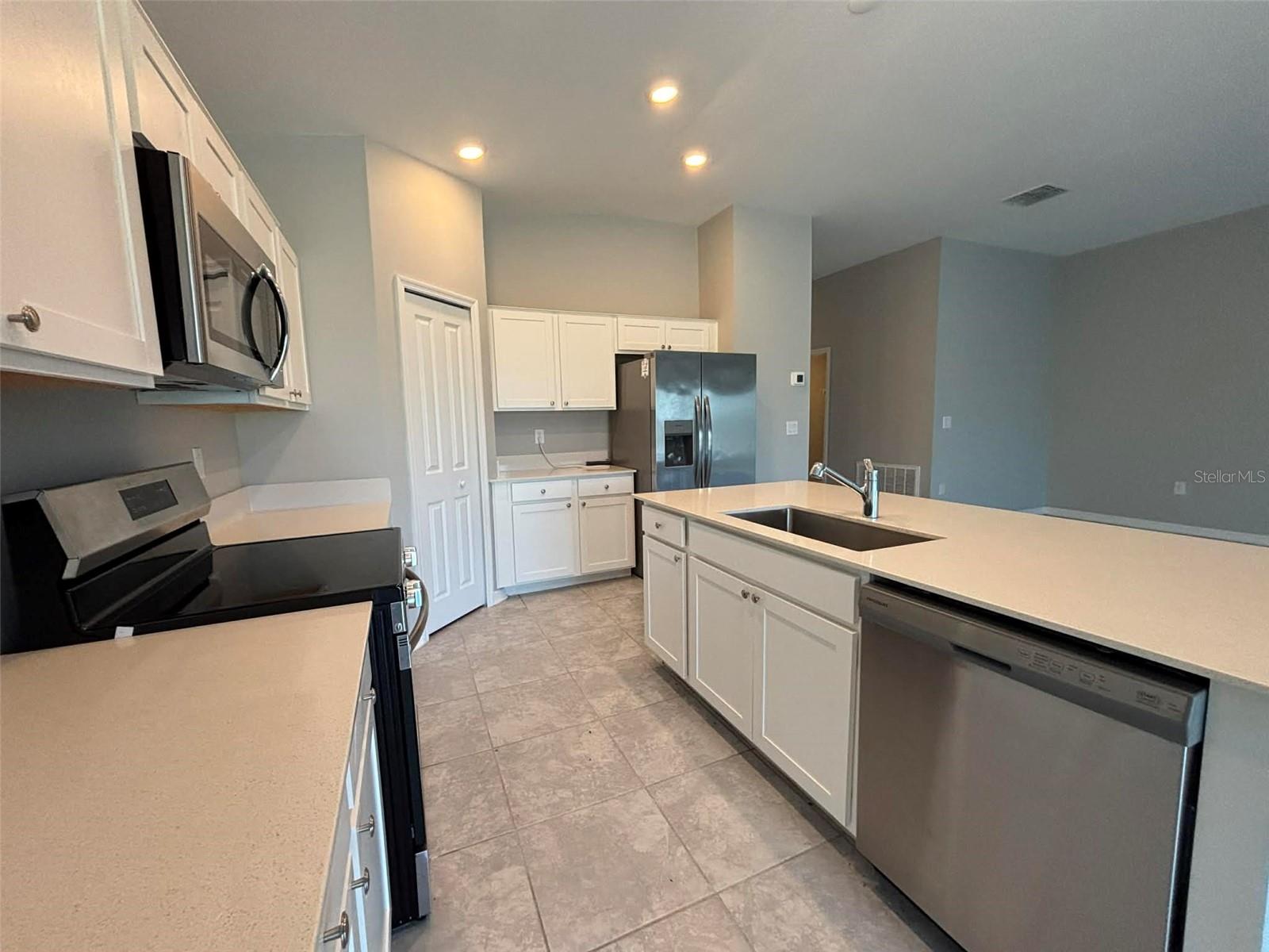 Image 11 of 24 For 1498 Austin Street