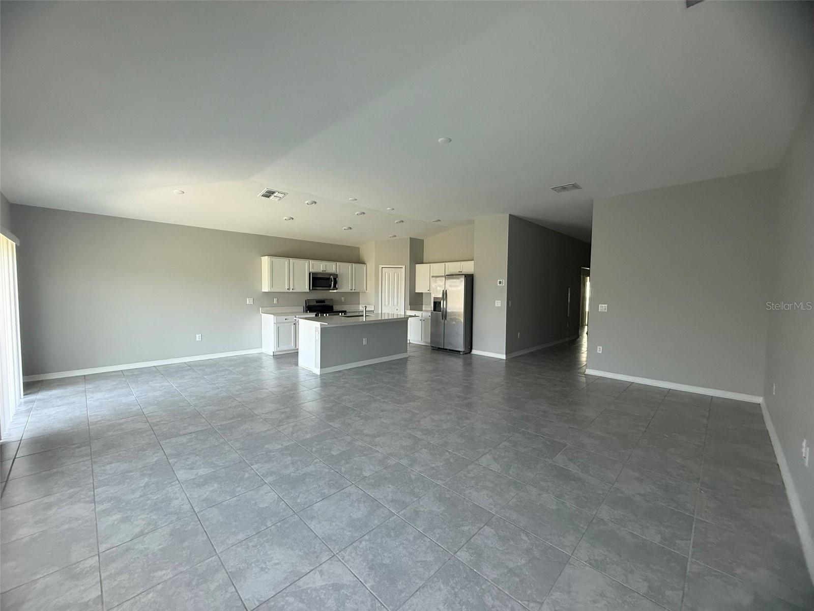 Image 13 of 24 For 1498 Austin Street