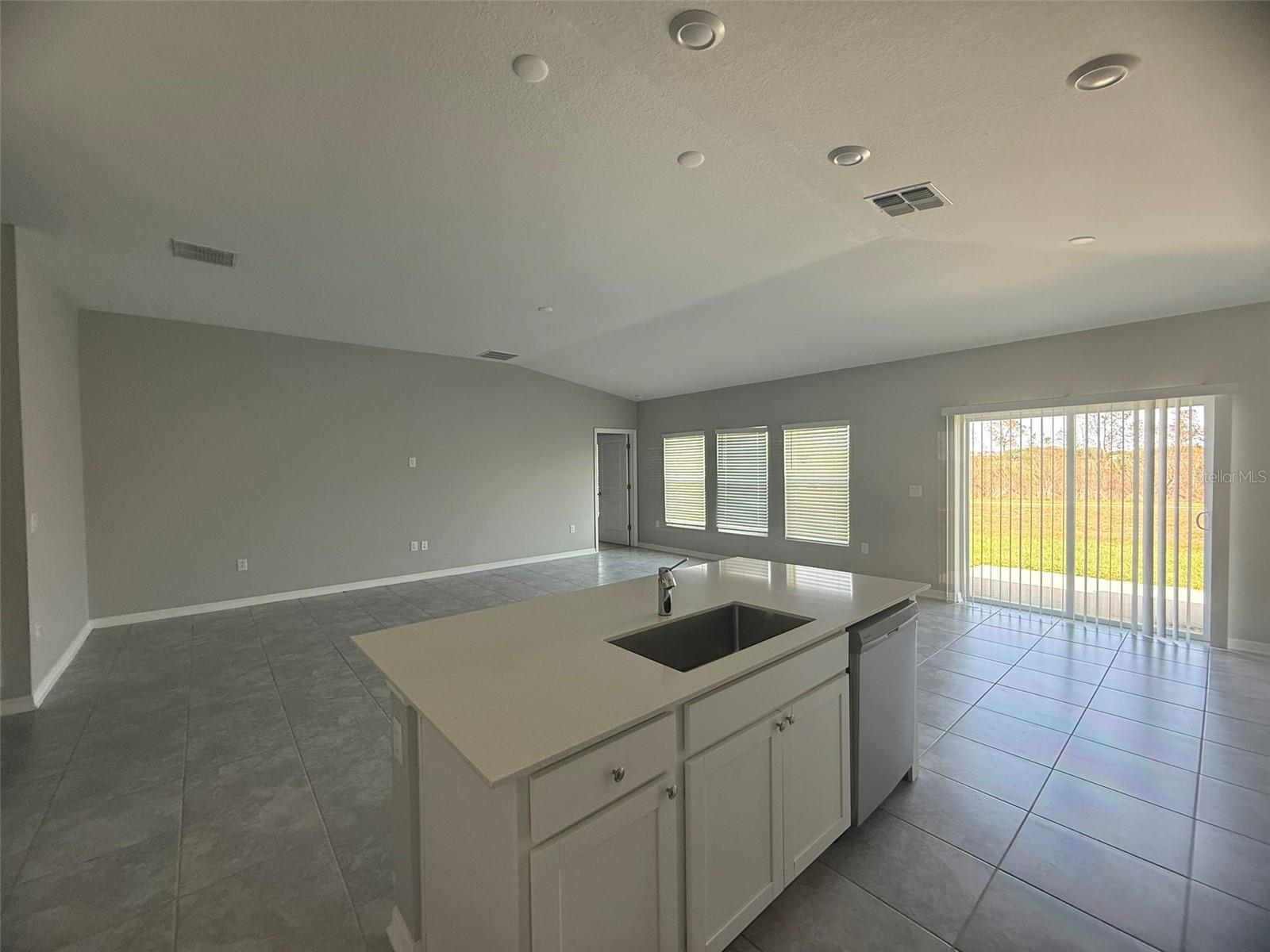 Image 9 of 24 For 1498 Austin Street