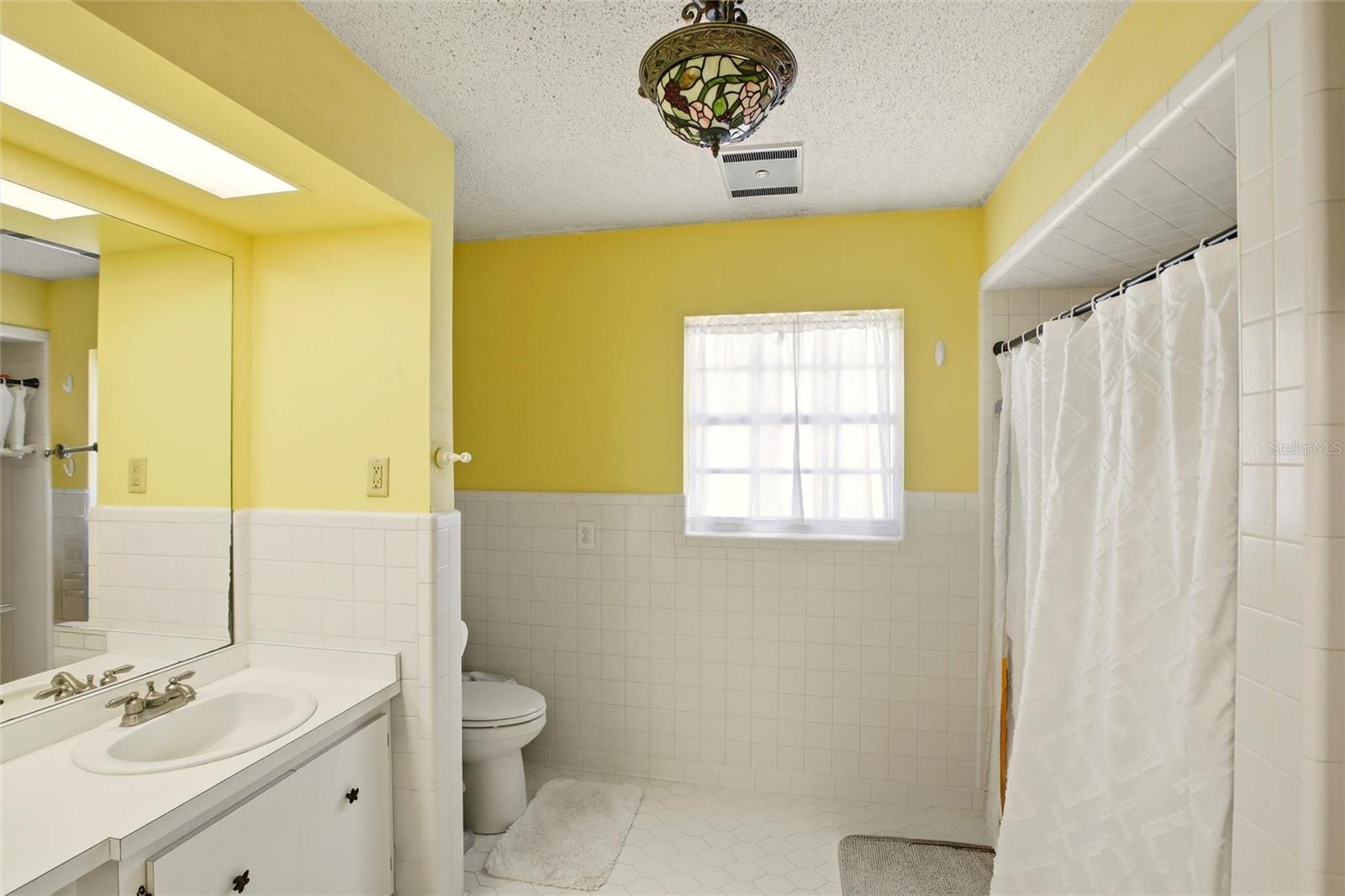 Image 20 of 48 For 3903 Edison Avenue