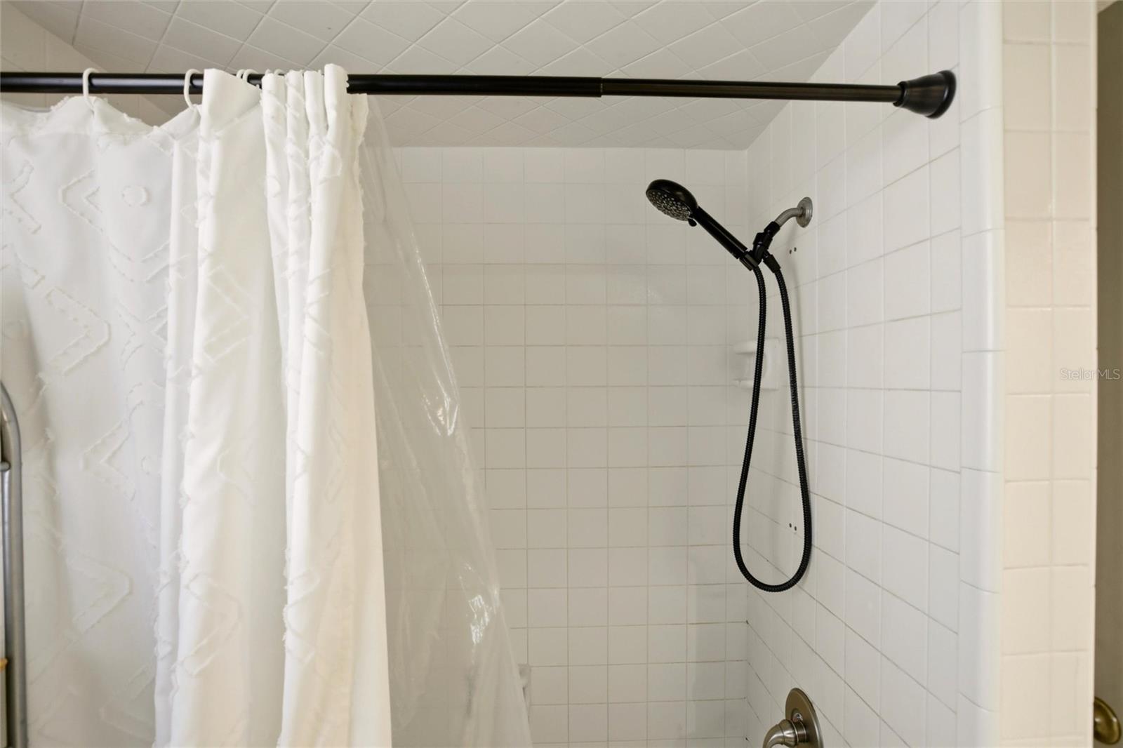 Image 21 of 48 For 3903 Edison Avenue