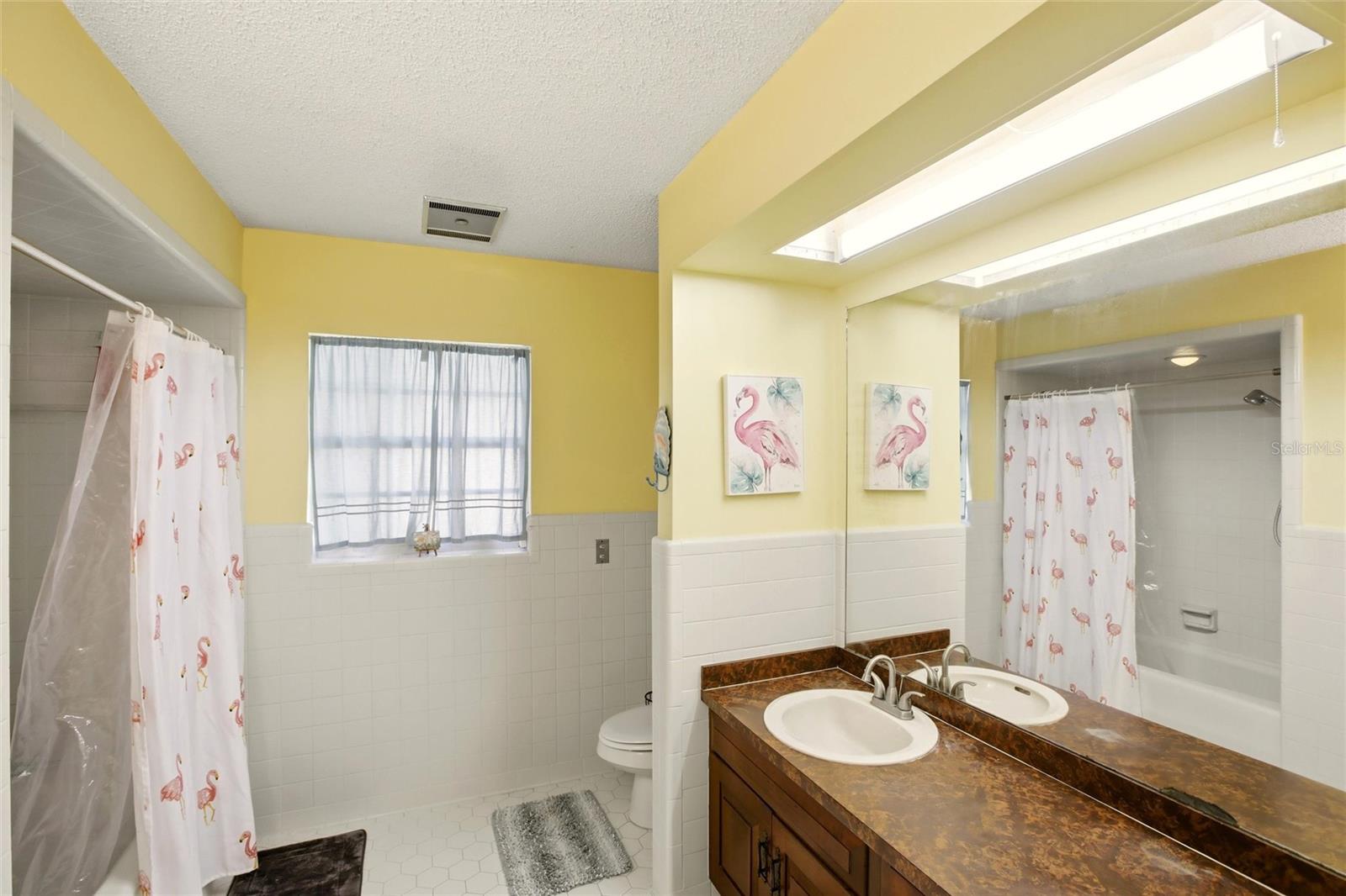 Image 26 of 48 For 3903 Edison Avenue