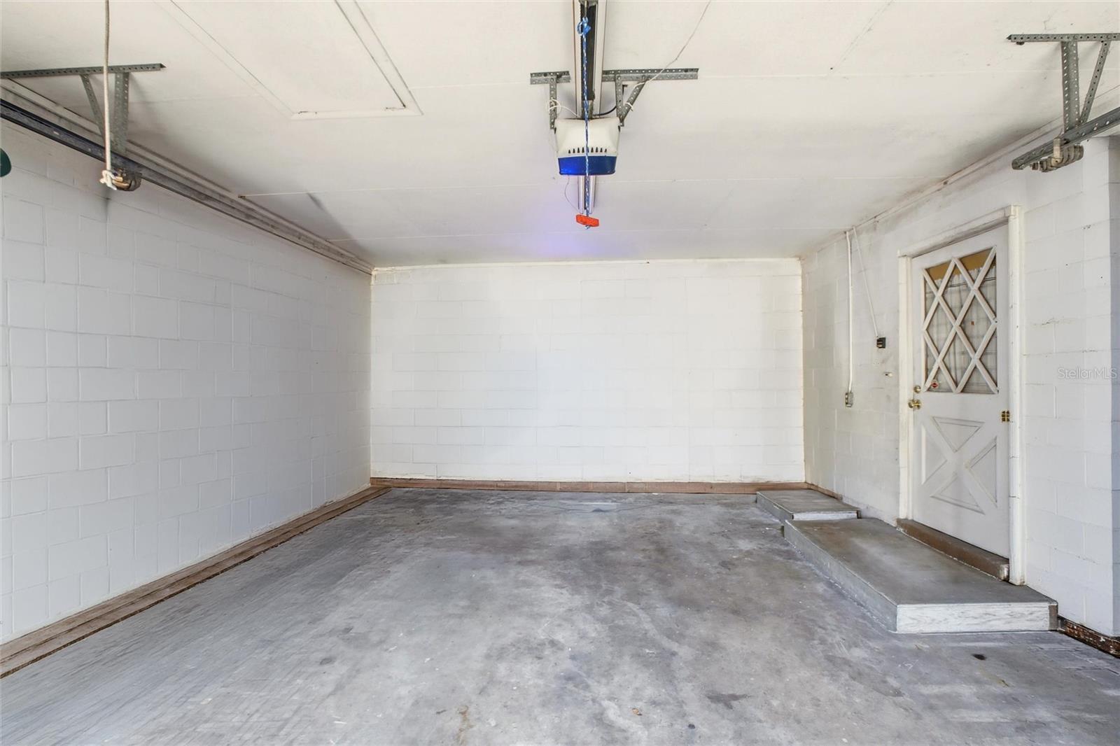 Image 36 of 48 For 3903 Edison Avenue