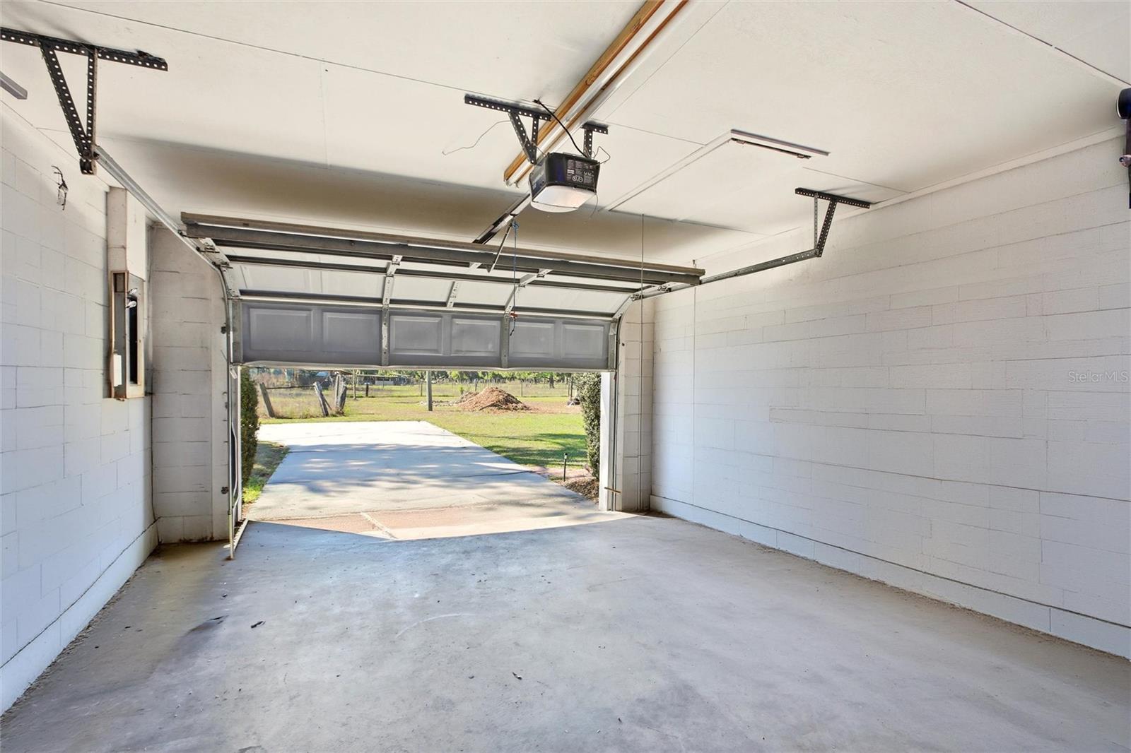 Image 37 of 48 For 3903 Edison Avenue