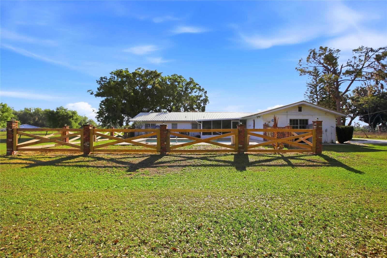 Image 44 of 48 For 3903 Edison Avenue