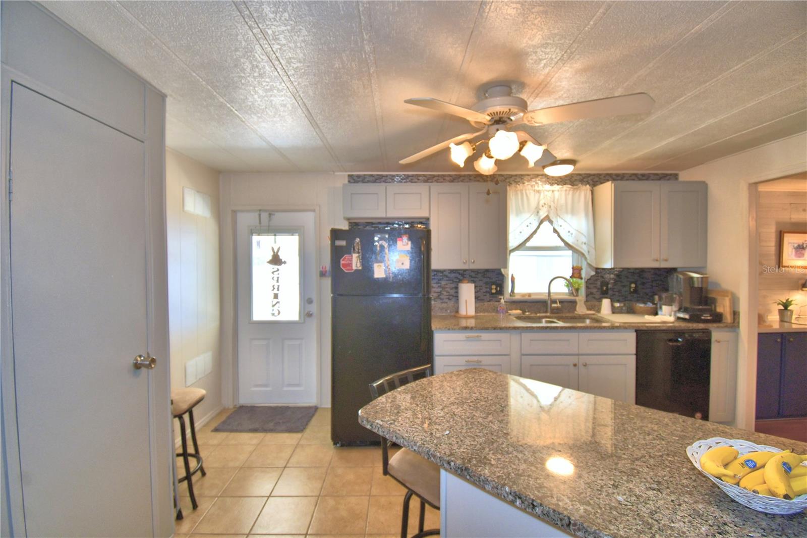 Image 21 of 63 For 4918 Rosewood Street