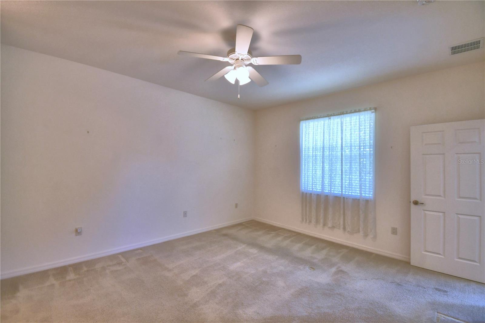 Image 12 of 58 For 1507 Vienna Square Drive