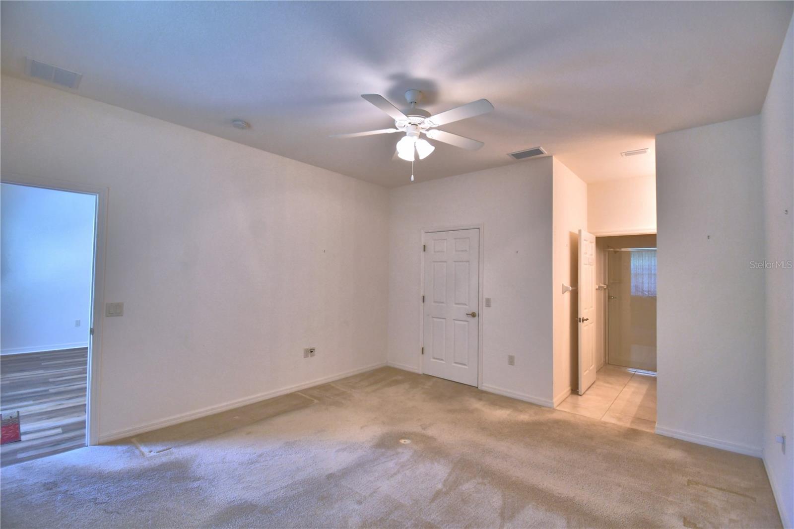 Image 14 of 58 For 1507 Vienna Square Drive