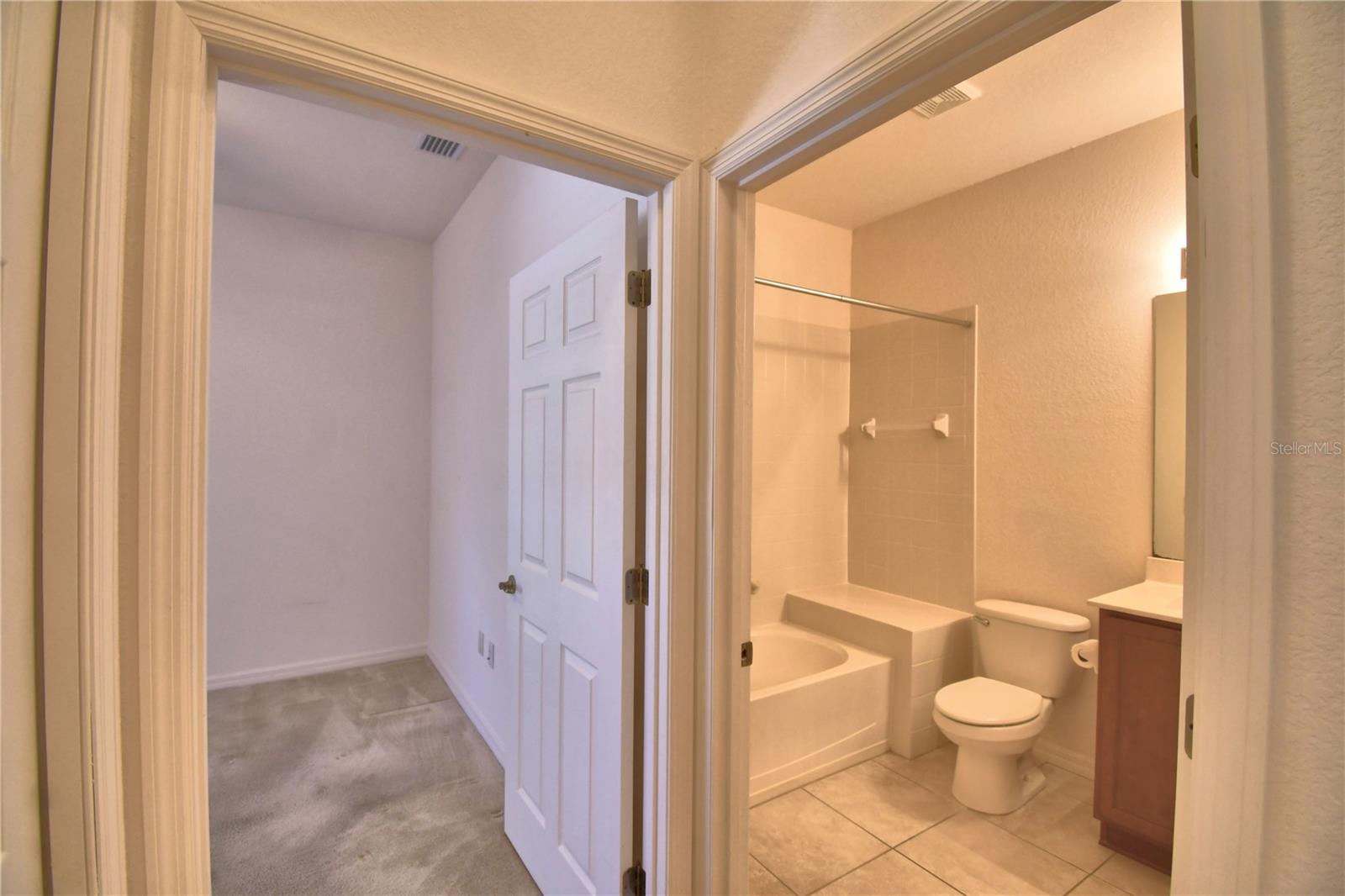 Image 20 of 58 For 1507 Vienna Square Drive