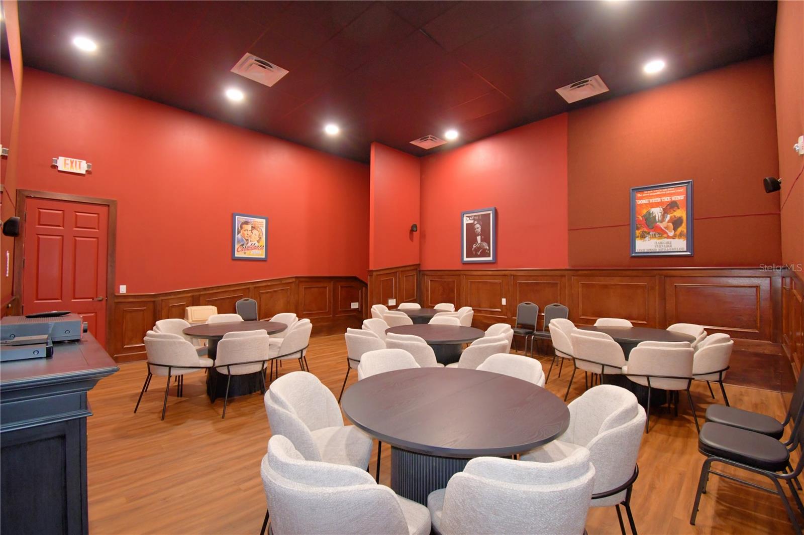 Image 44 of 58 For 1507 Vienna Square Drive