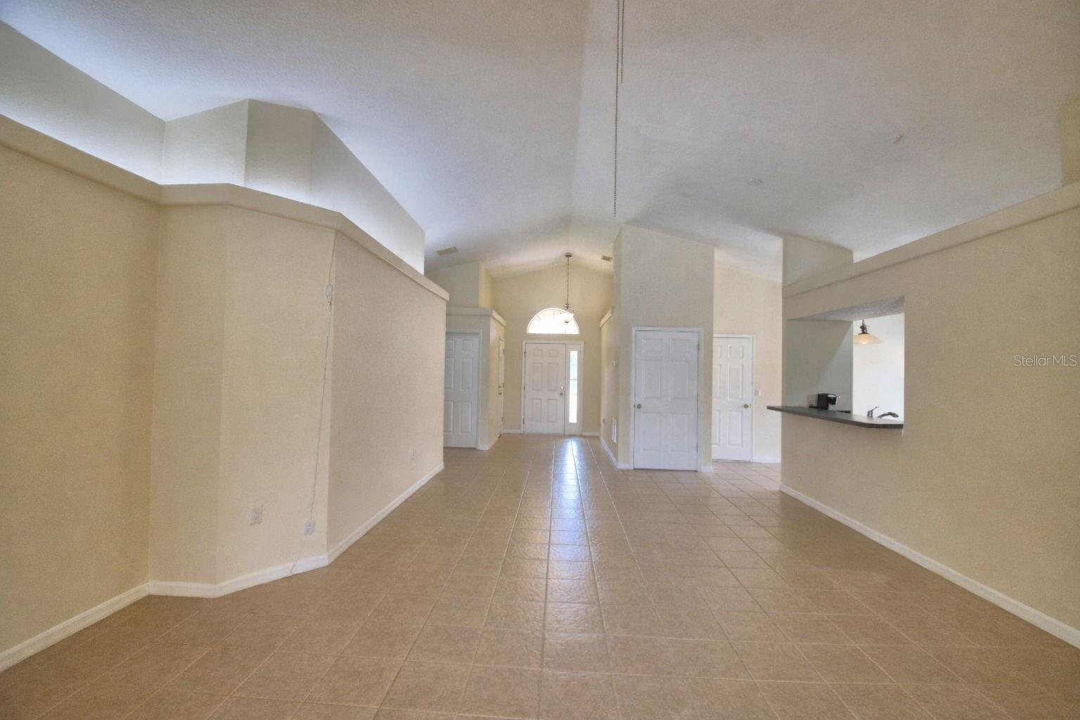 Image 11 of 54 For 123 Hummingbird Pass