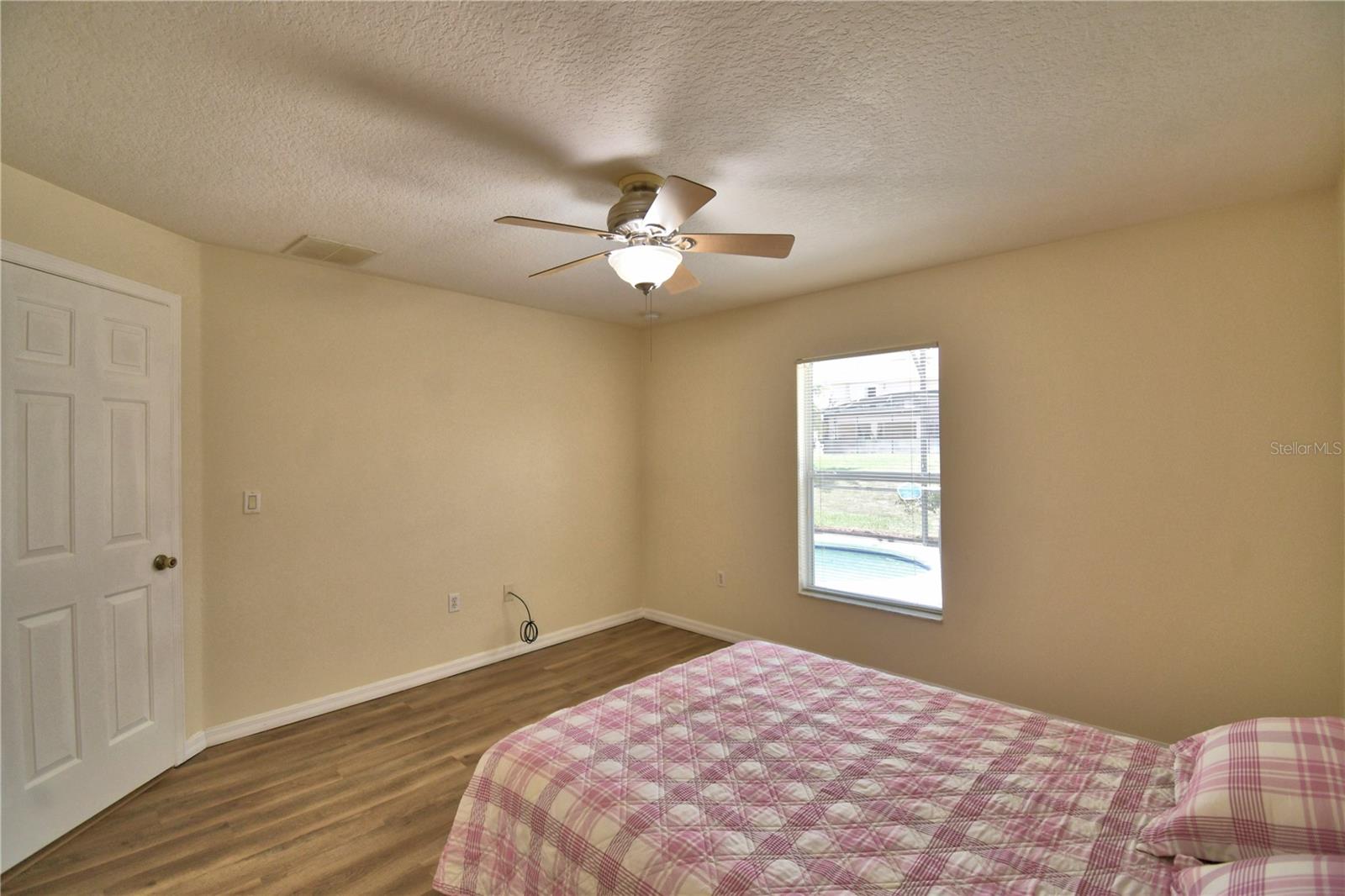 Image 33 of 54 For 123 Hummingbird Pass